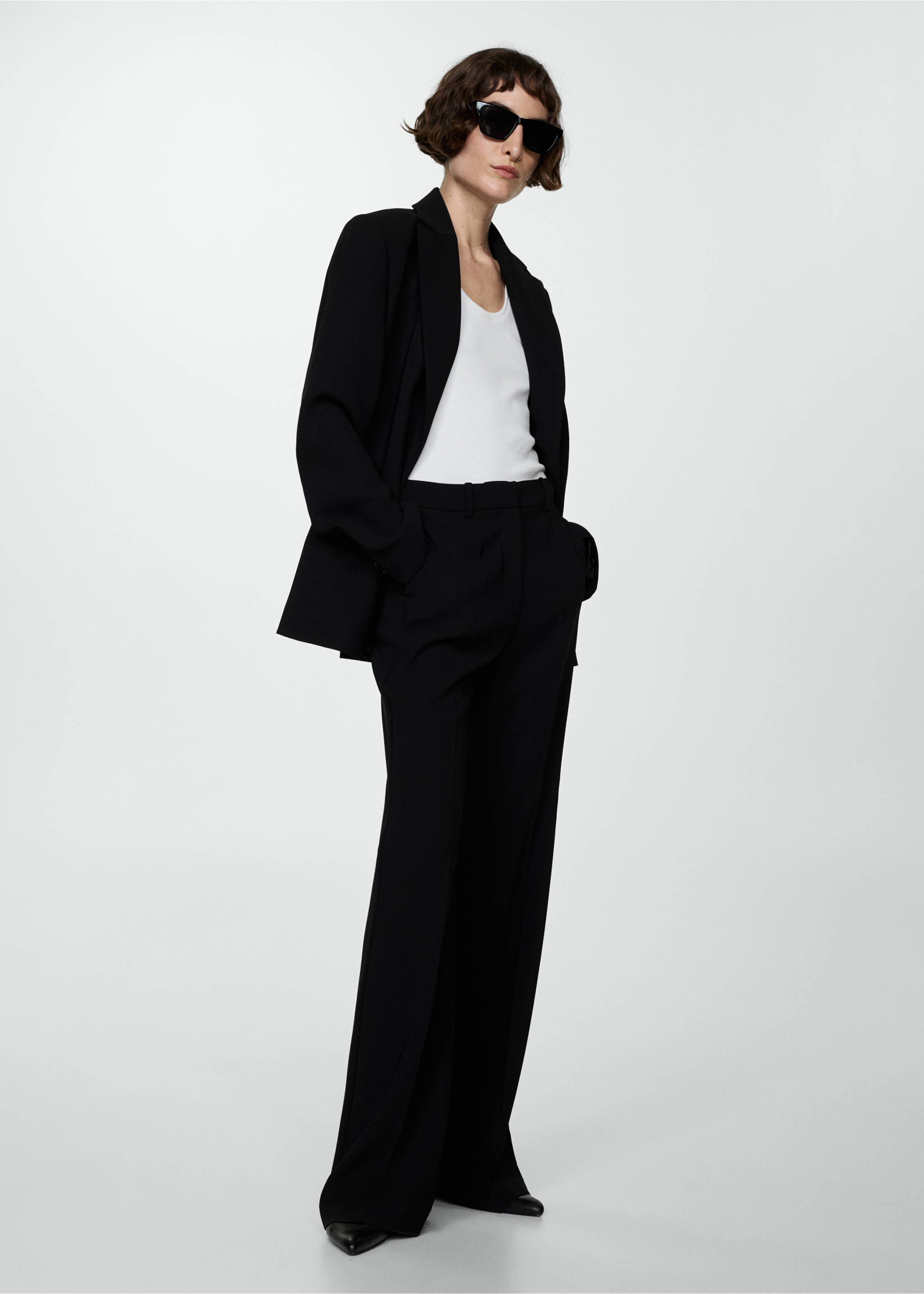 Flared suit trousers - General plane, Black. Ref: 67023266-00.