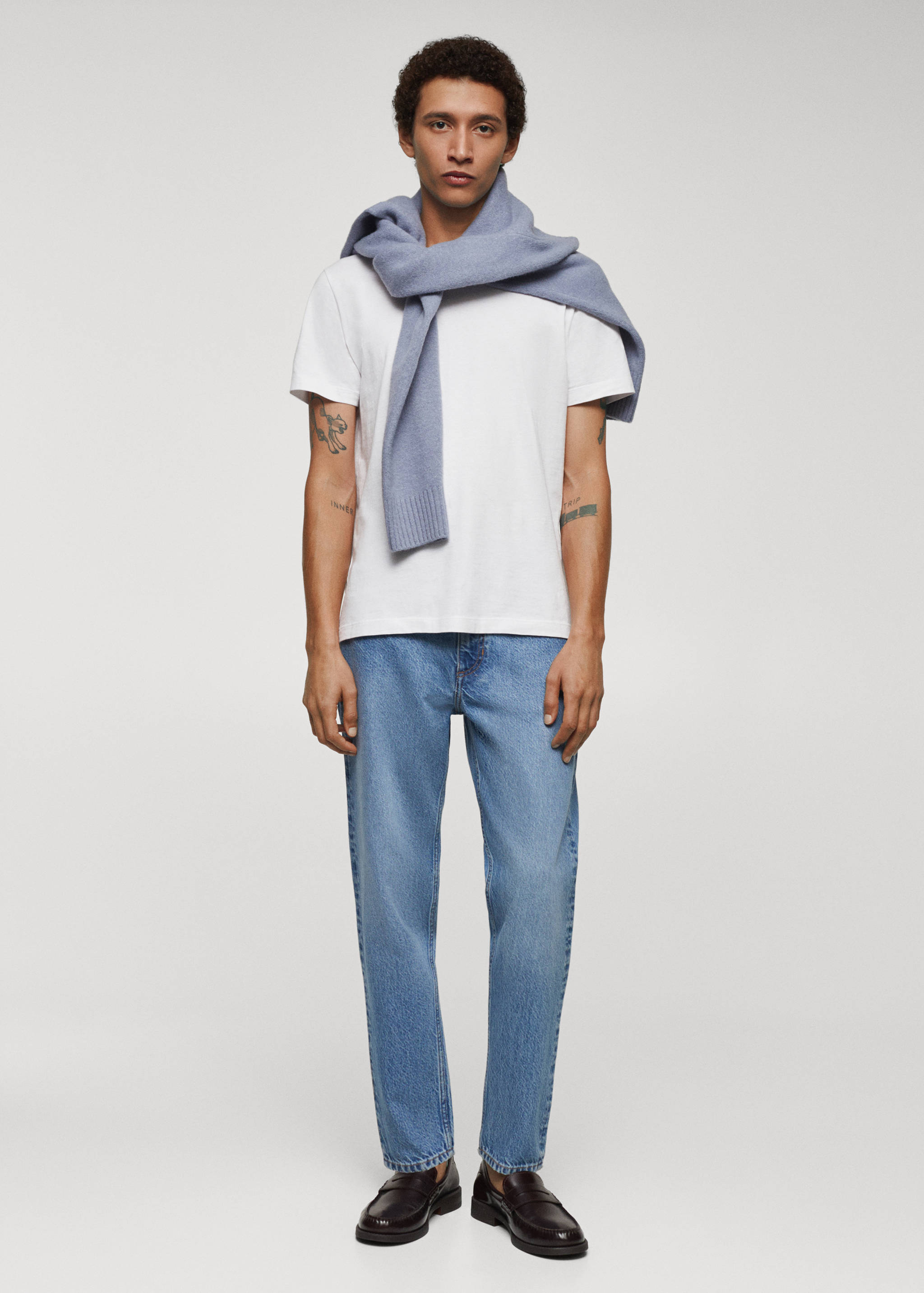 Tapered-fit jeans - General plane