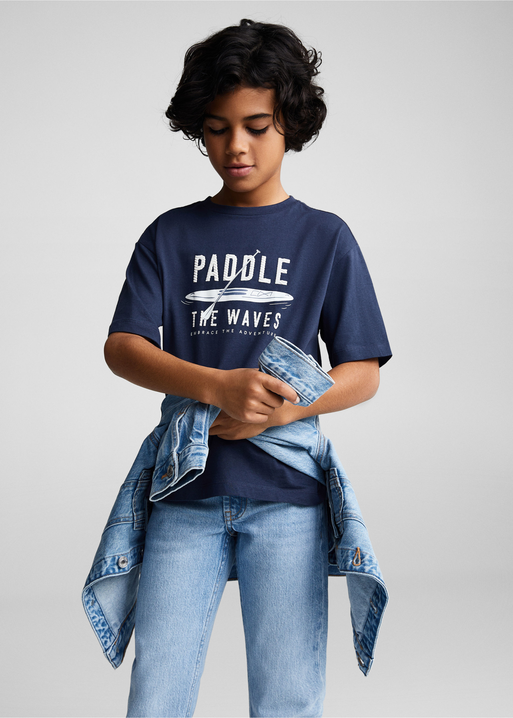 T-Shirt mit Textaufdruck - Mittlere Ansicht