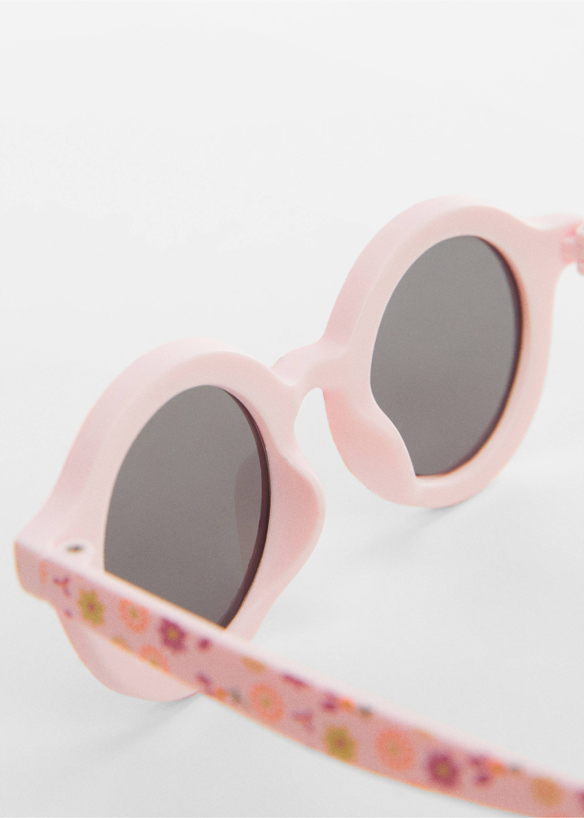 Printed frame sunglasses - Details of the article 1, Pale Pink. Ref: 67024770-00.