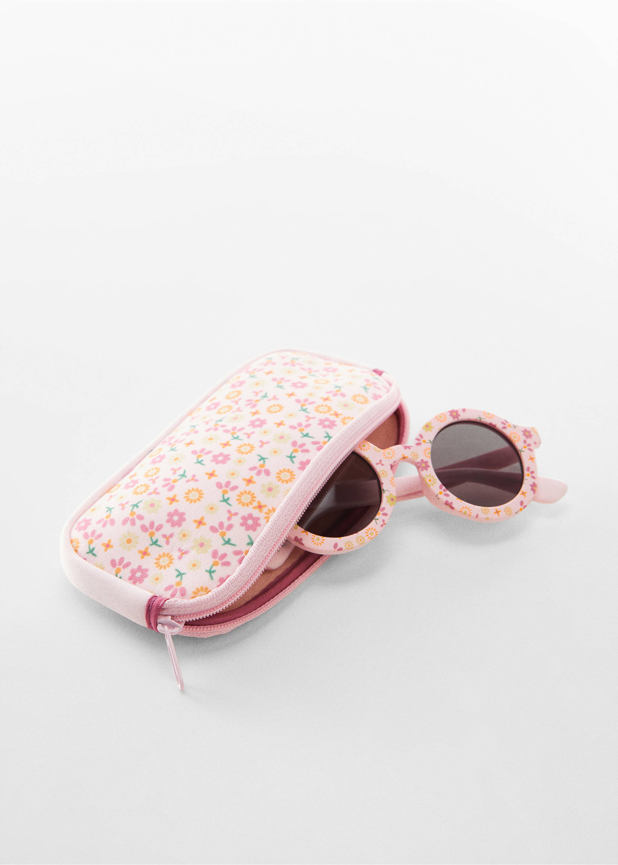 Printed frame sunglasses - Details of the article 3, Pale Pink. Ref: 67024770-00.