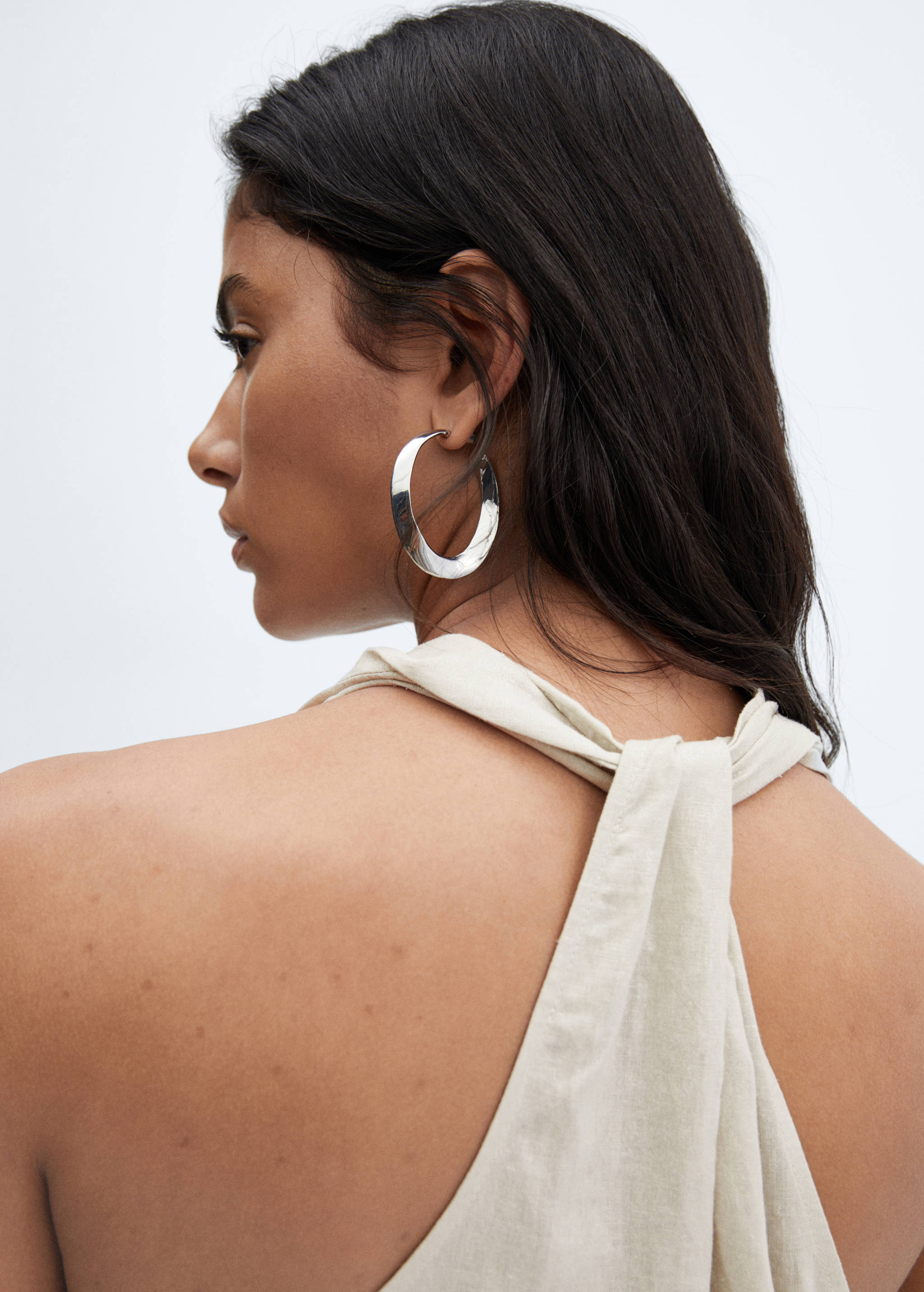 Leinenkleid mit V-Ausschnitt - Detail des Artikels 6