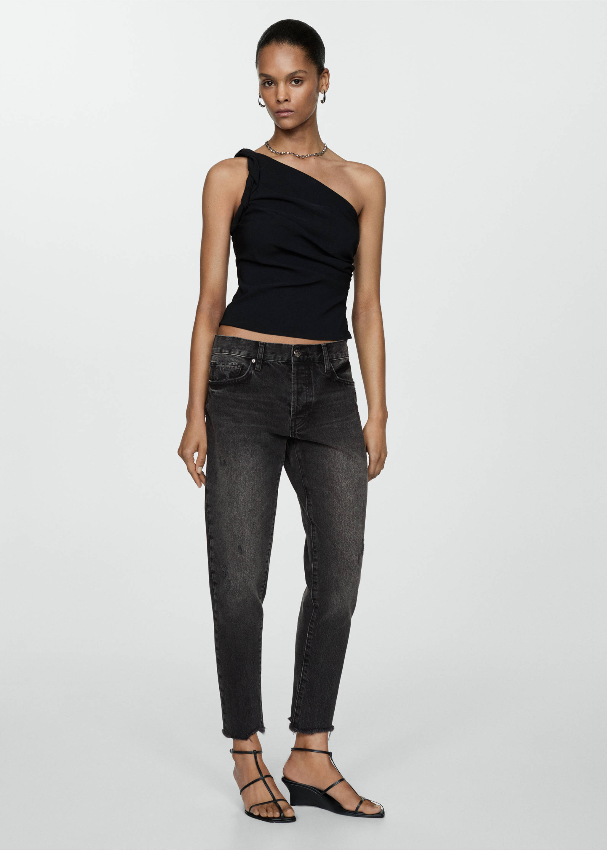Ripped low-rise girlfriend jeans - General plane, Black denim. Ref: 67024791-00.