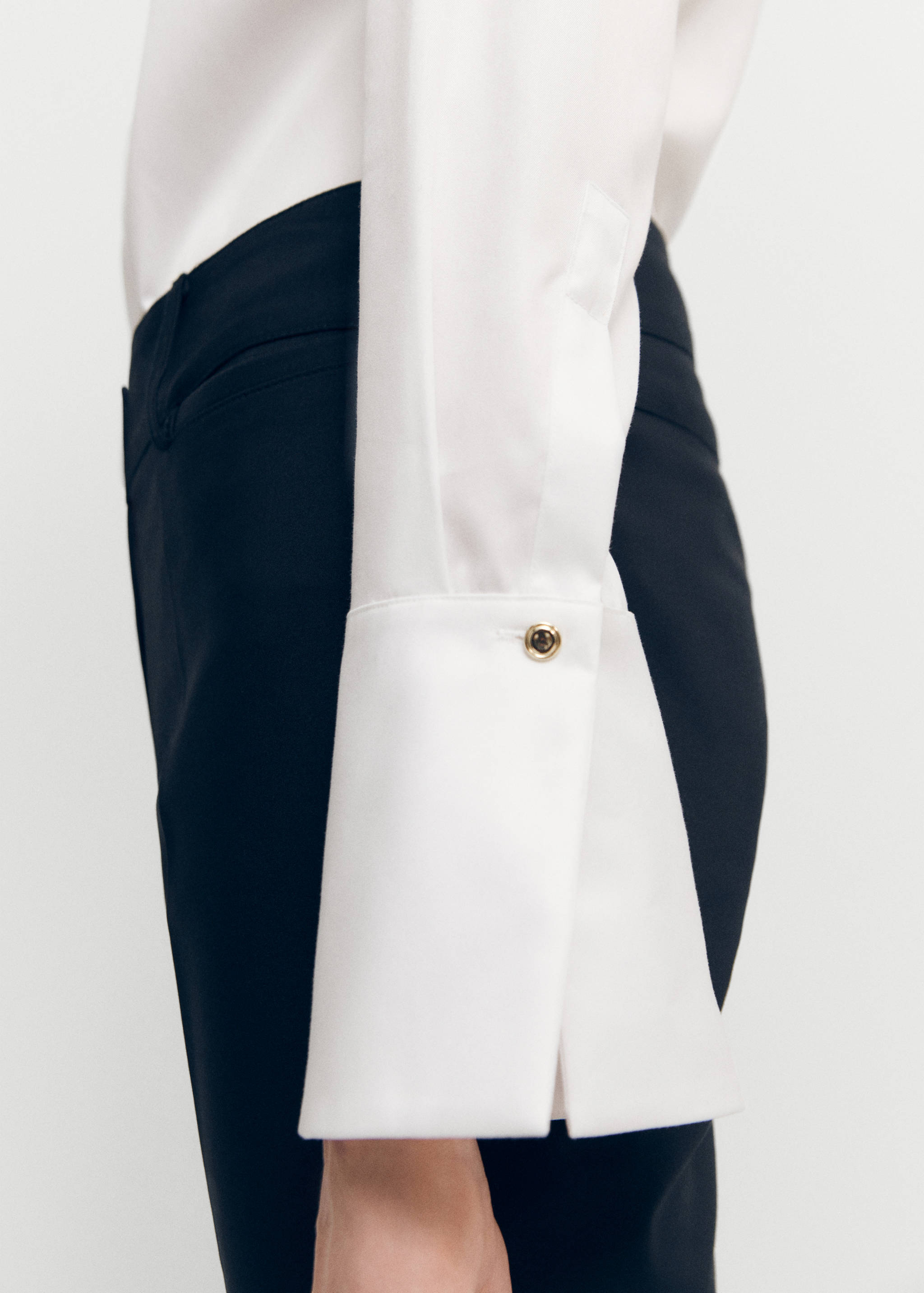 Cotton shirt with flared sleeves - Details of the article 6
