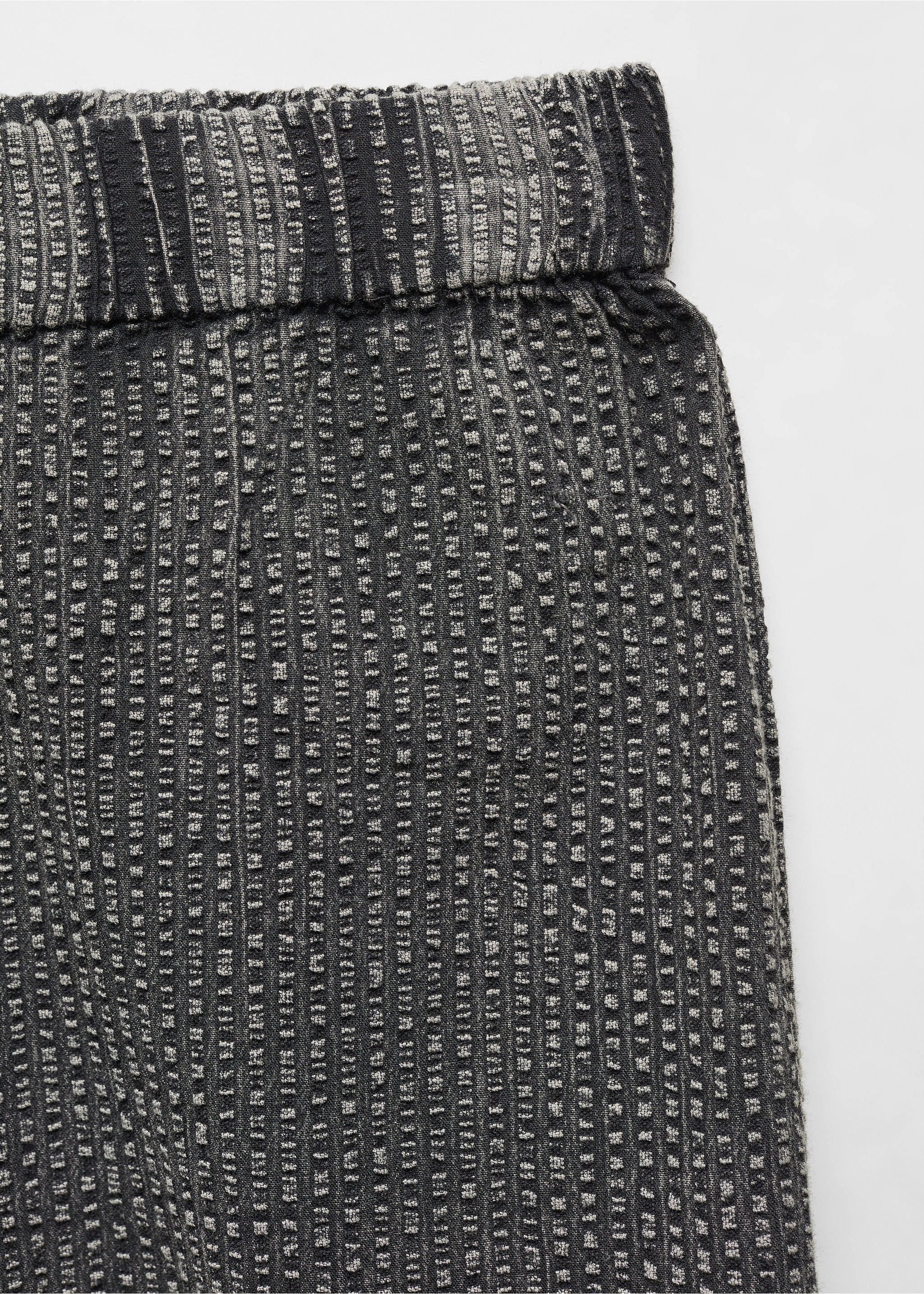 Textured wide leg trousers - Details of the article 8, Charcoal. Ref: 67025146-00.