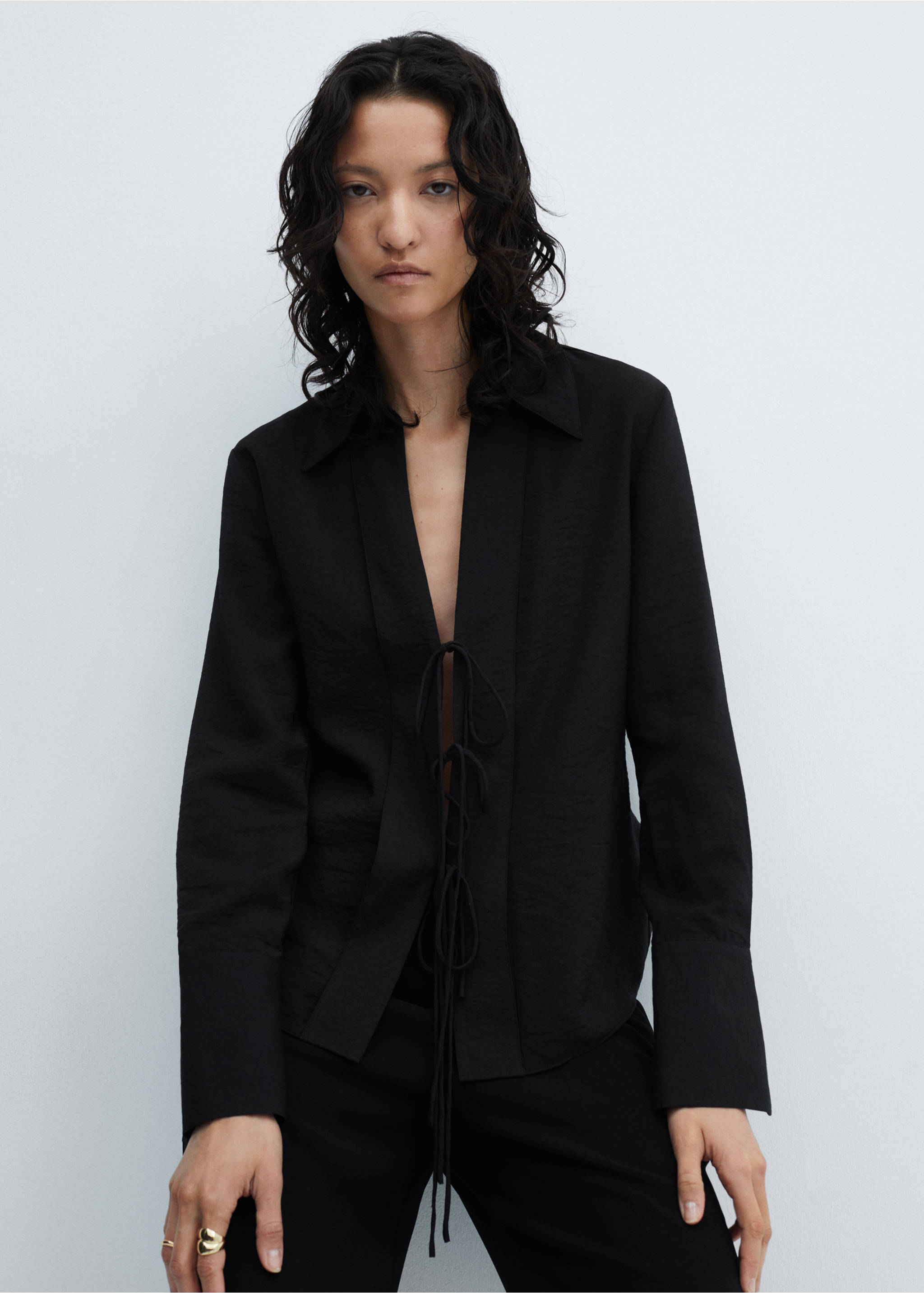 Bows fluid blouse - Medium plane, Black. Ref: 67025737-00.
