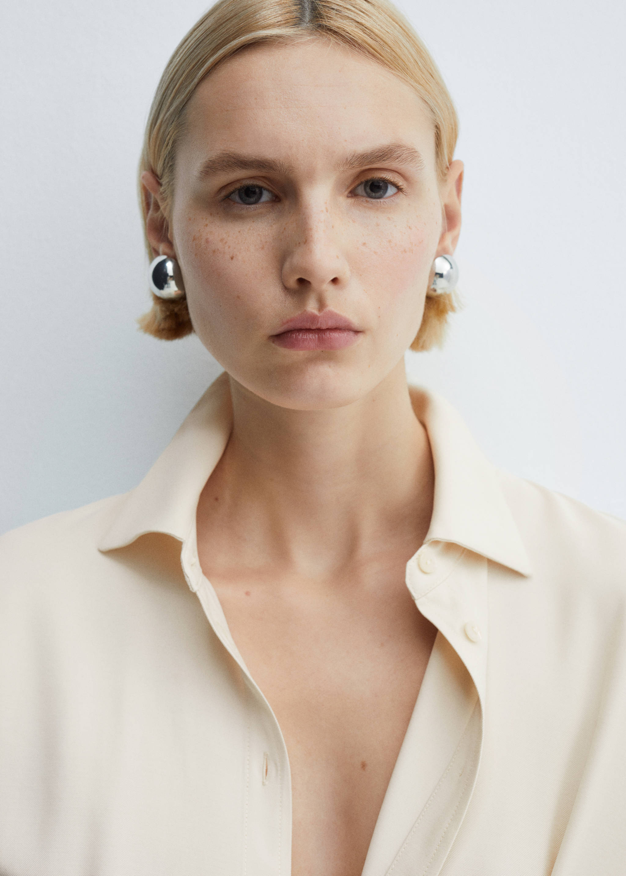 Langer Jumpsuit mit Gürtel - Detail des Artikels 1