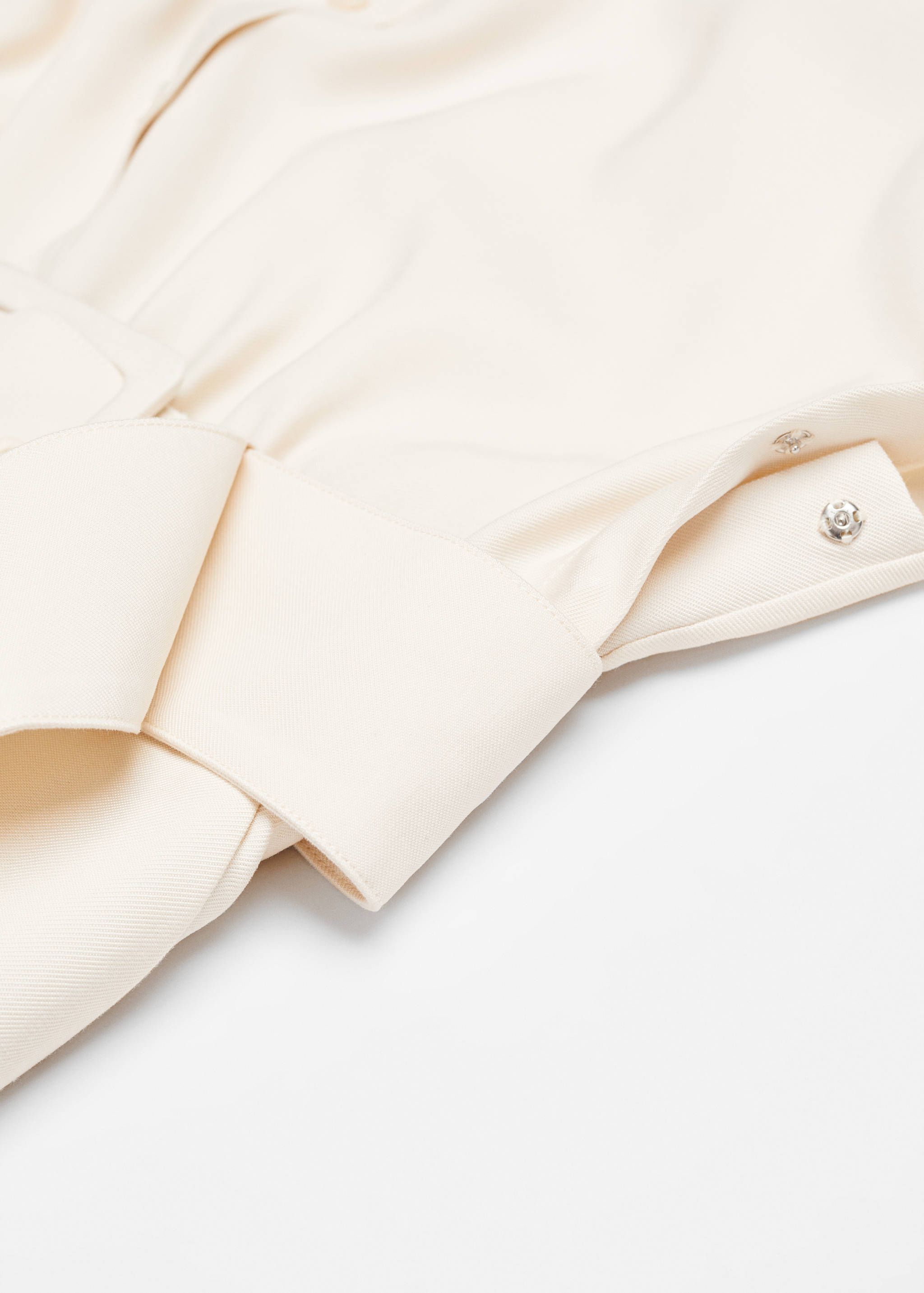 Langer Jumpsuit mit Gürtel - Detail des Artikels 8