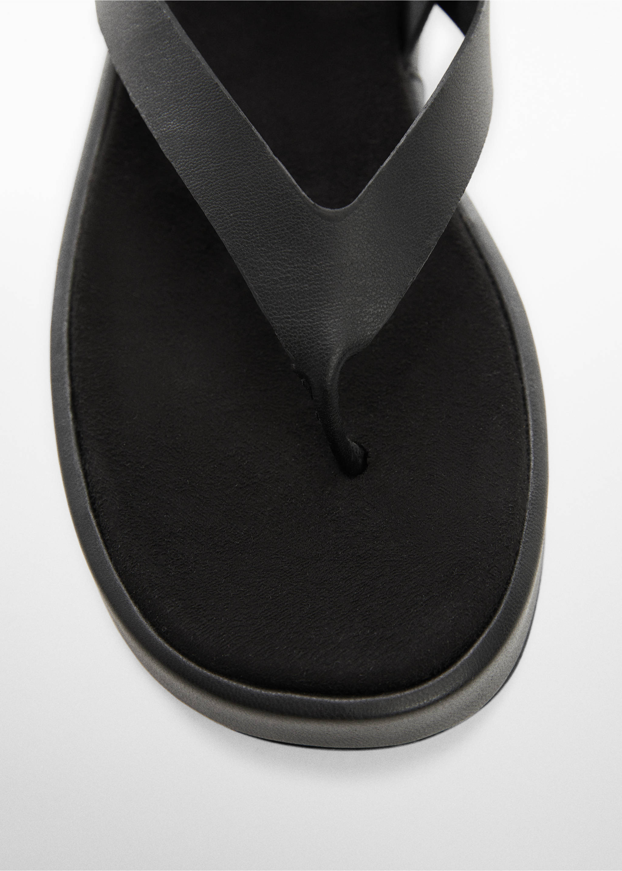 Platform strap sandals - Details of the article 2, Black. Ref: 67025747-00.