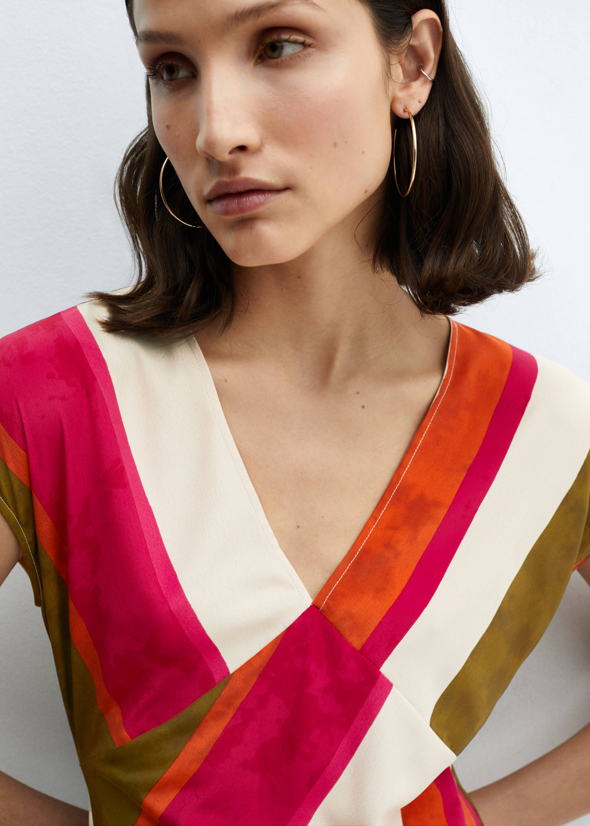 Cut-out striped dress - Details of the article 1