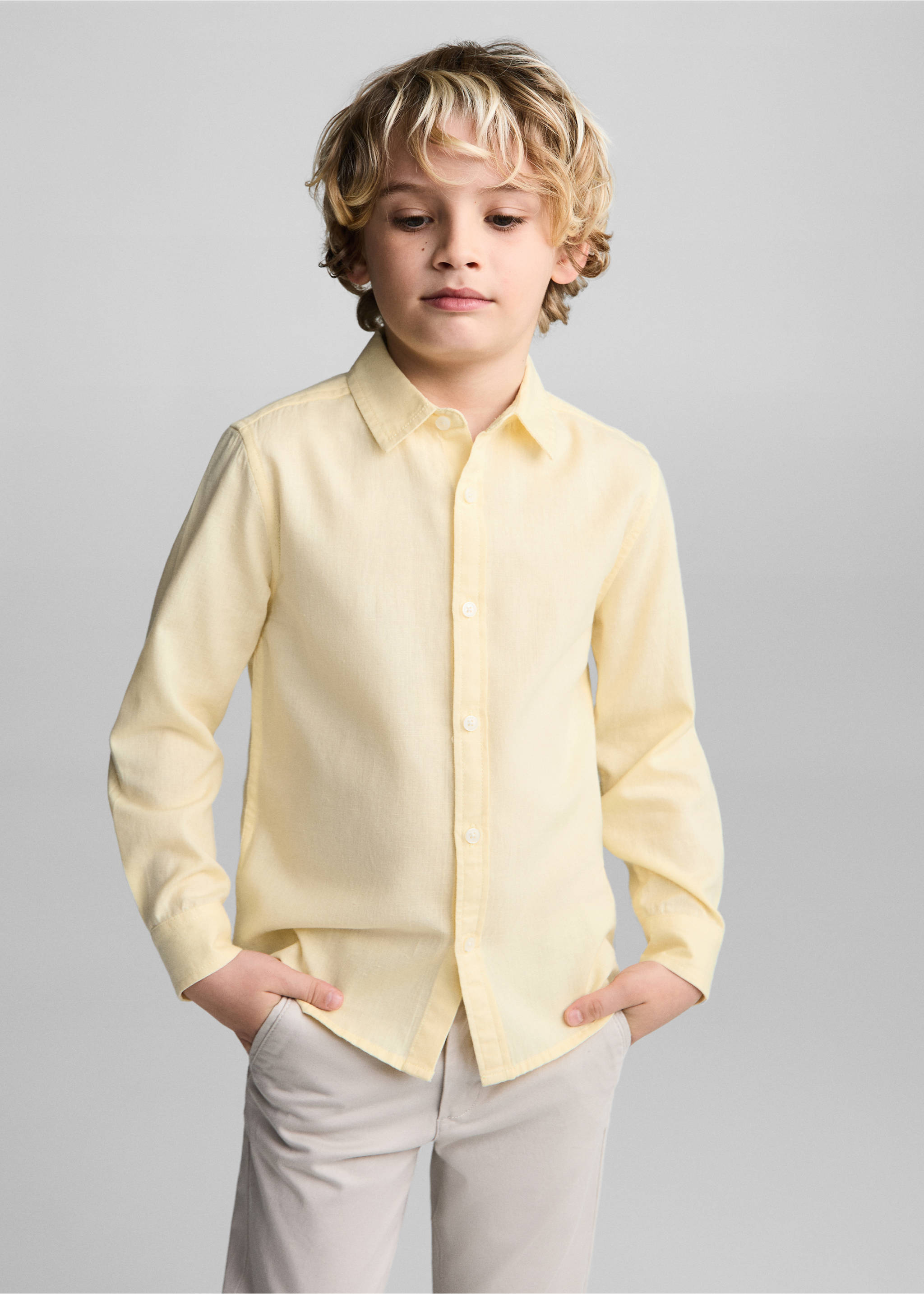 Regular fit cotton shirt - Medium plane, Pastel Yellow. Ref: 67025992-00.