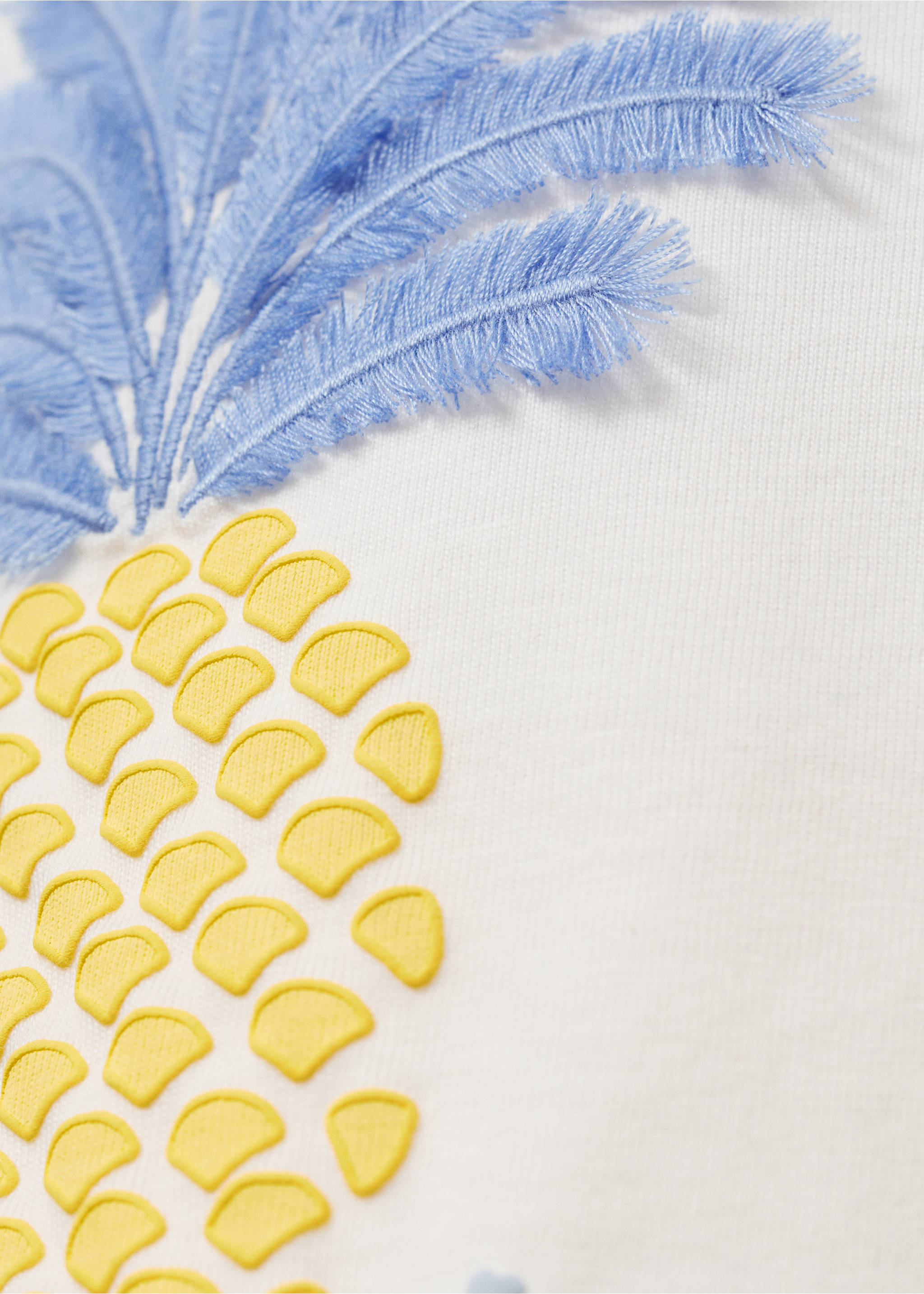 Pineapple embossed cotton t-shirt - Details of the article 0, Off White. Ref: 67026324-00.