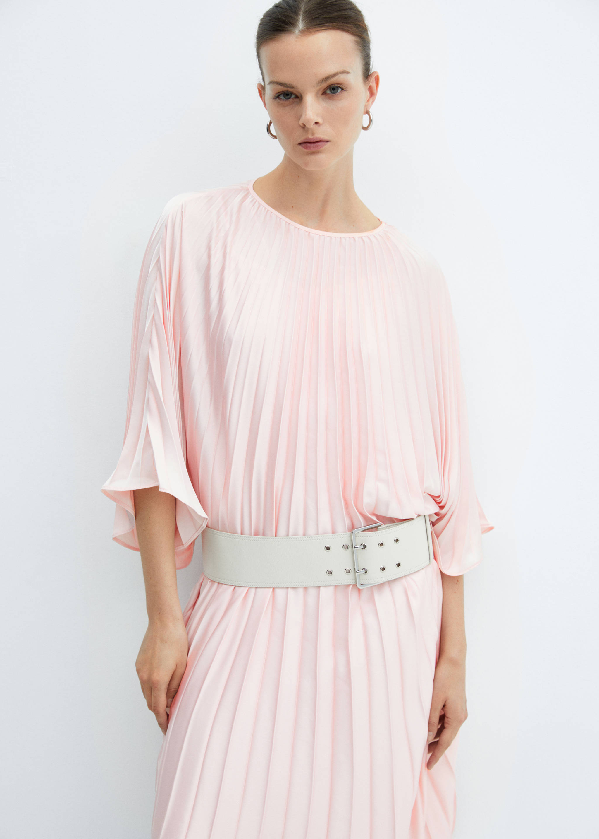 Robe plissée satinée - Détail de l'article 3
