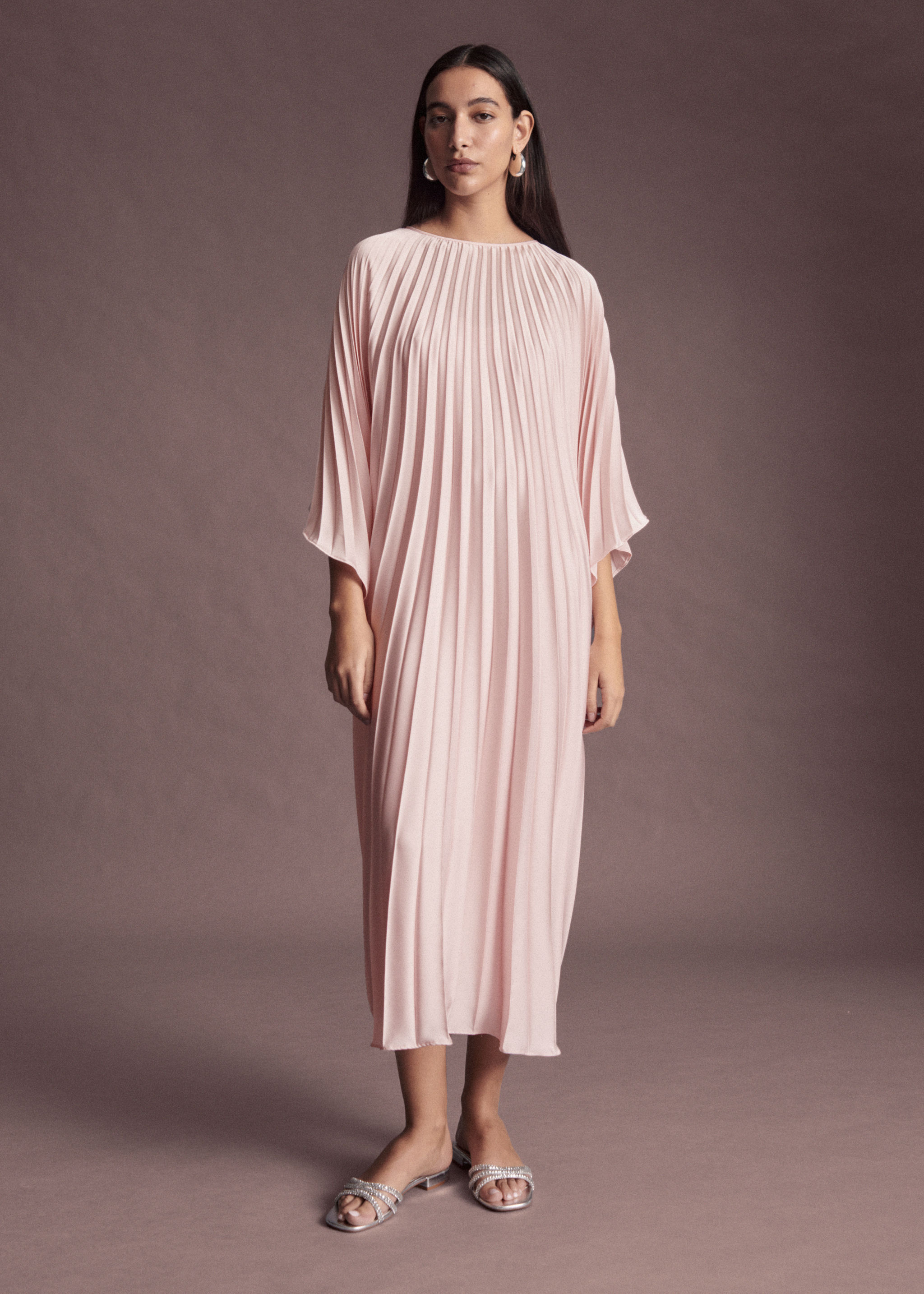 Robe plissée satinée - Détail de l'article 6