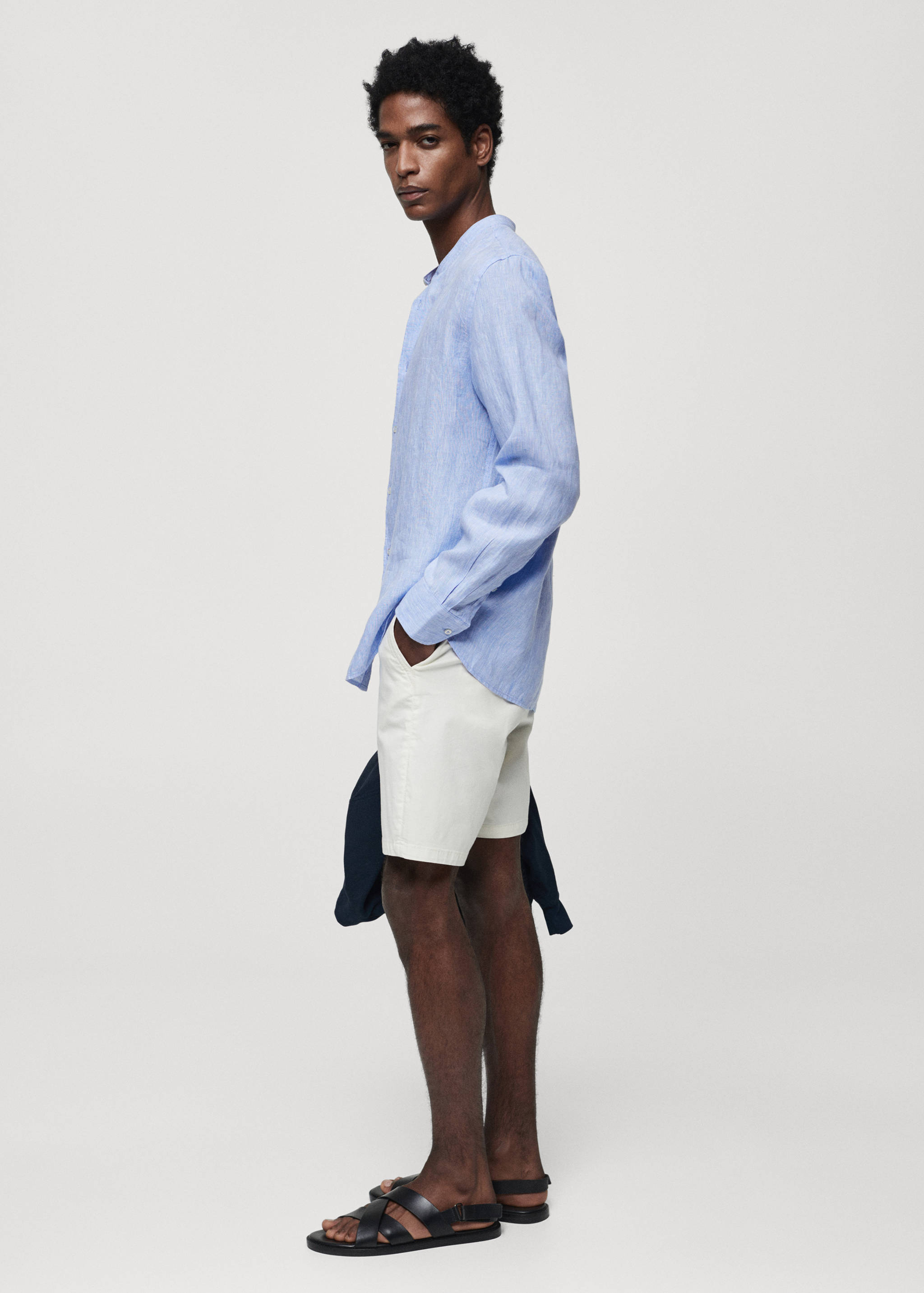 Hemd aus 100 % Leinen mit Mao-Kragen - Detail des Artikels 2