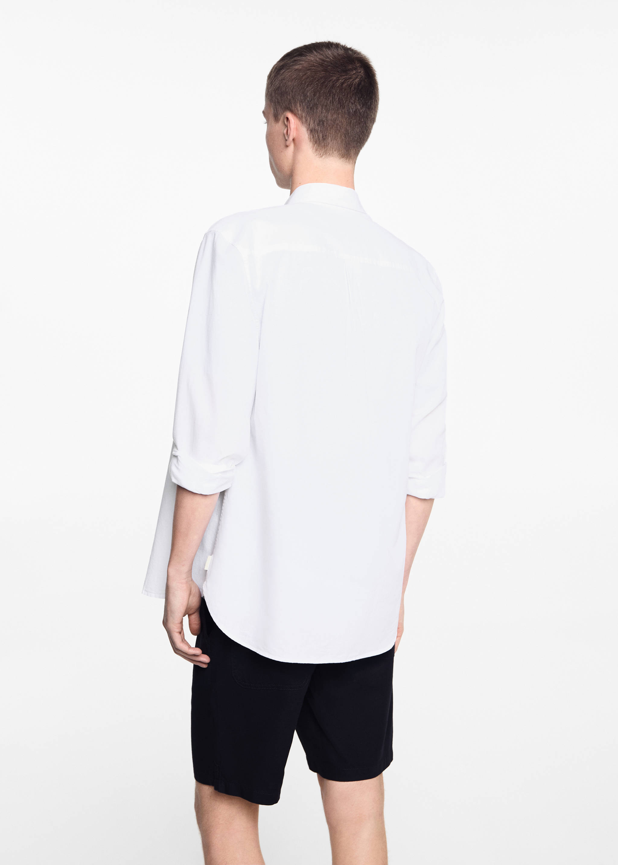 Regular fit-skjorta i linne - Artikelns baksida