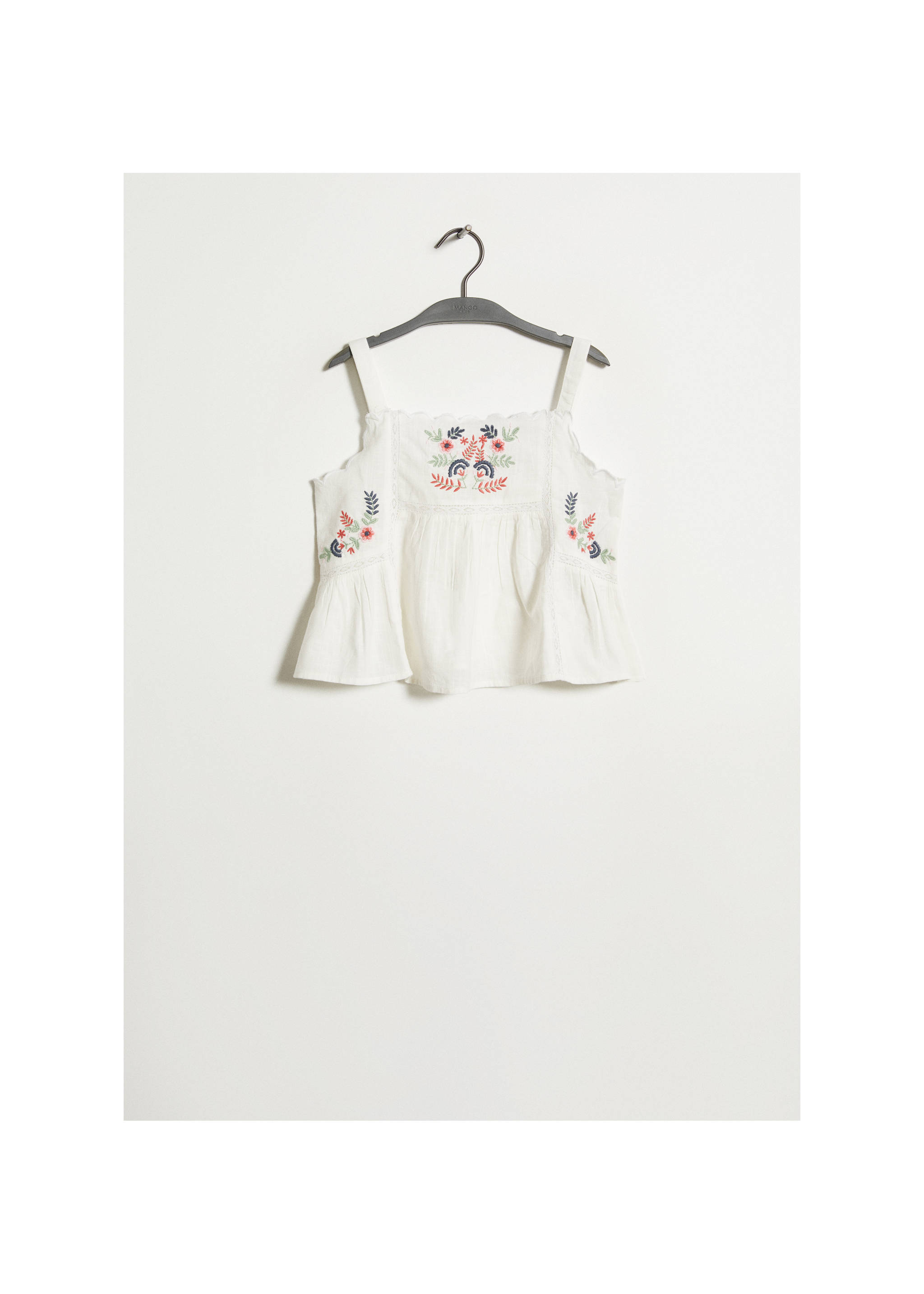 Embroidered flower top - Article without model, White. Ref: 67027121-00.