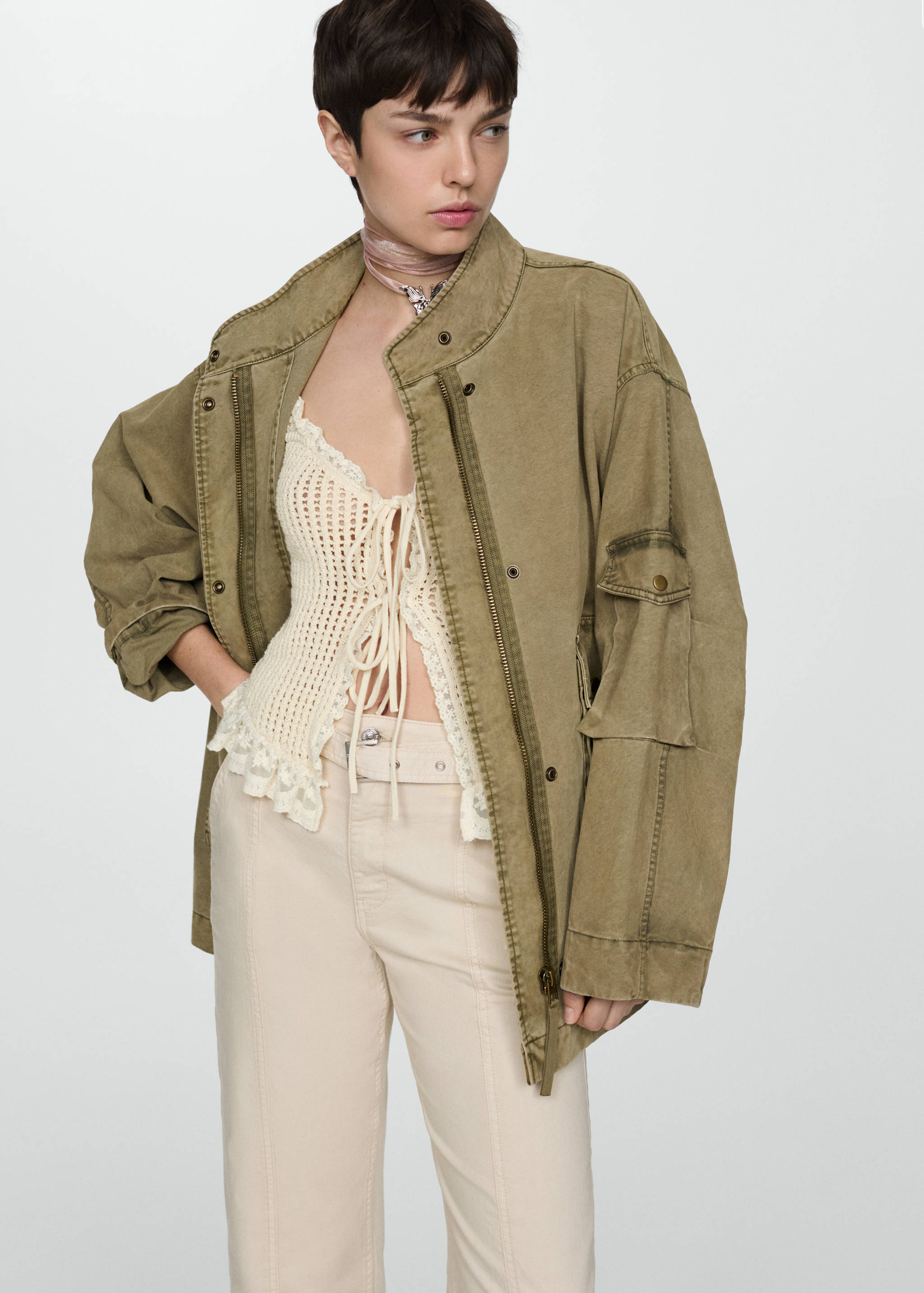 Slouchy Jeans mit umgeschlagenem Bund - Detail des Artikels 1