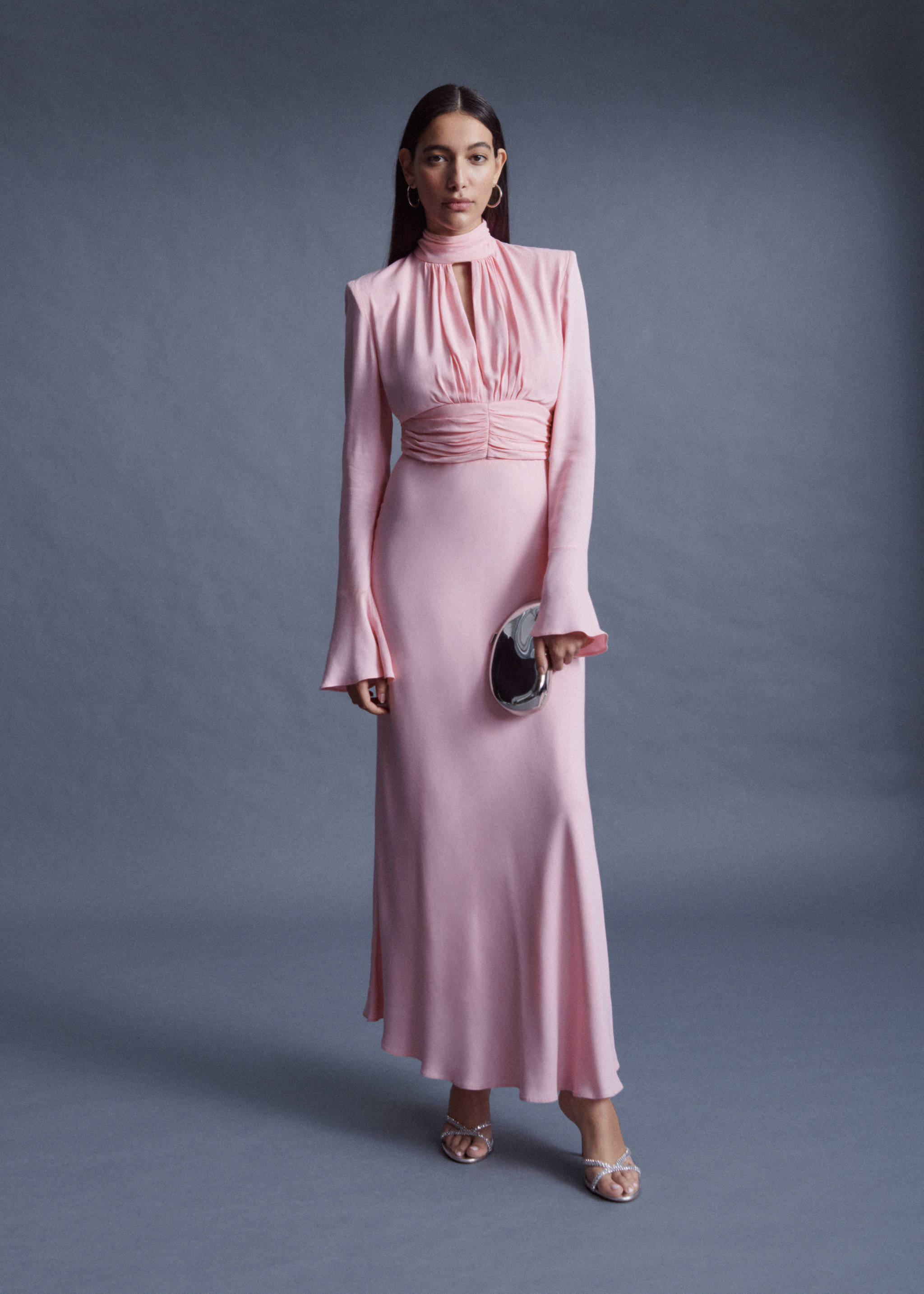 Dress with pleated details and opening - Details of the article 7