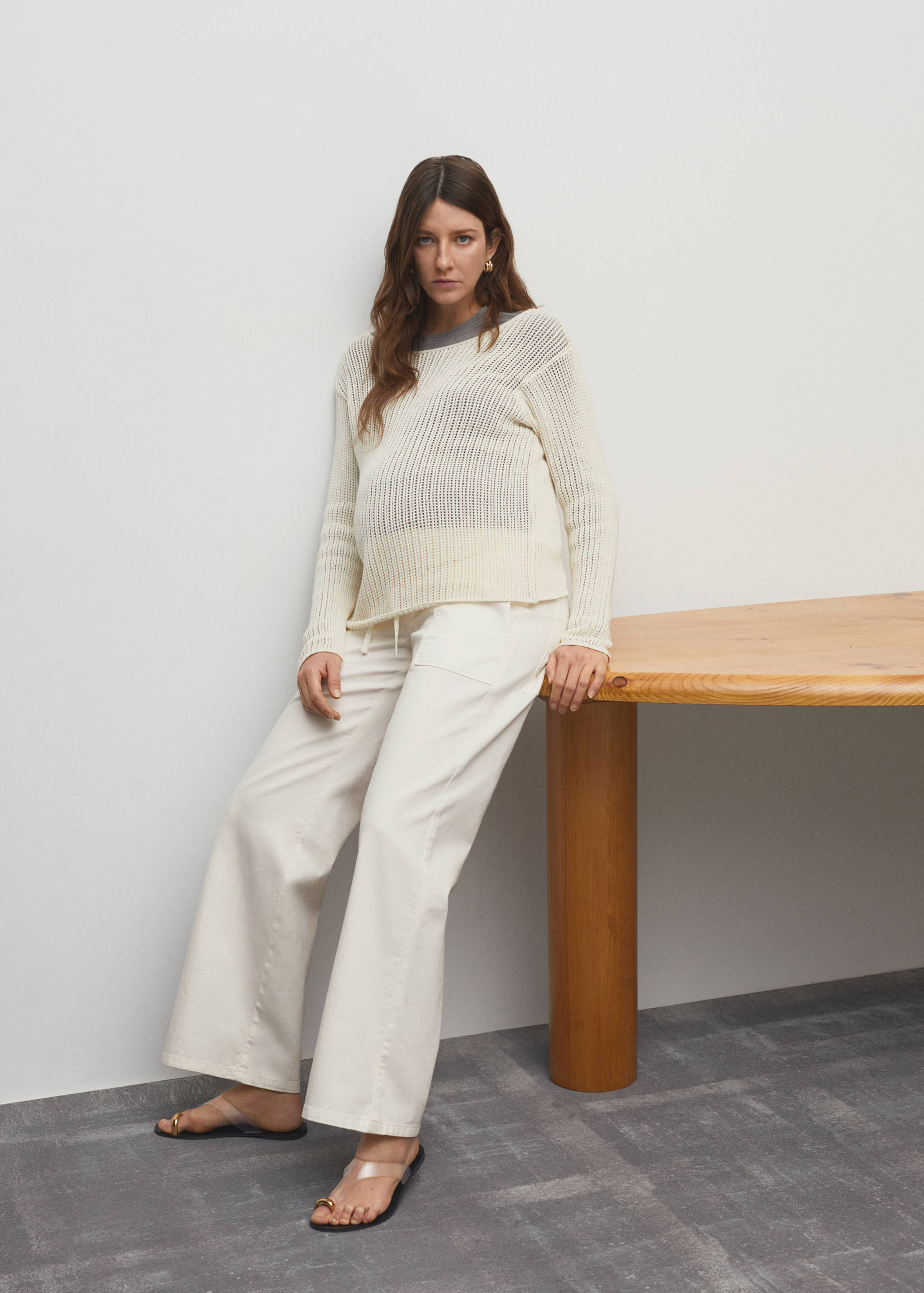 Cotton trousers with adjustable drawstring - Details of the article 2