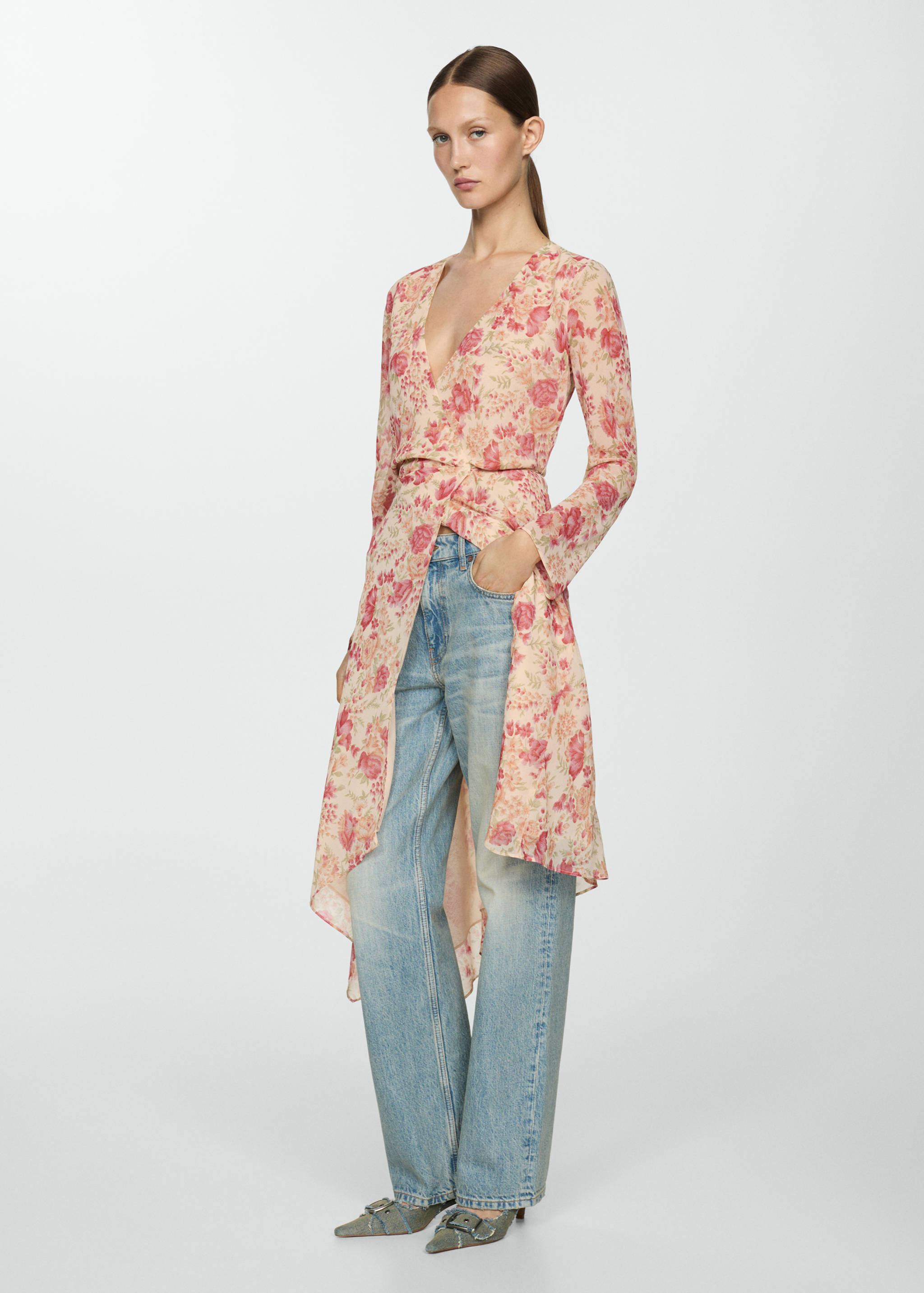 Vestido às flores com base assimétrica - Pormenor do artigo 2