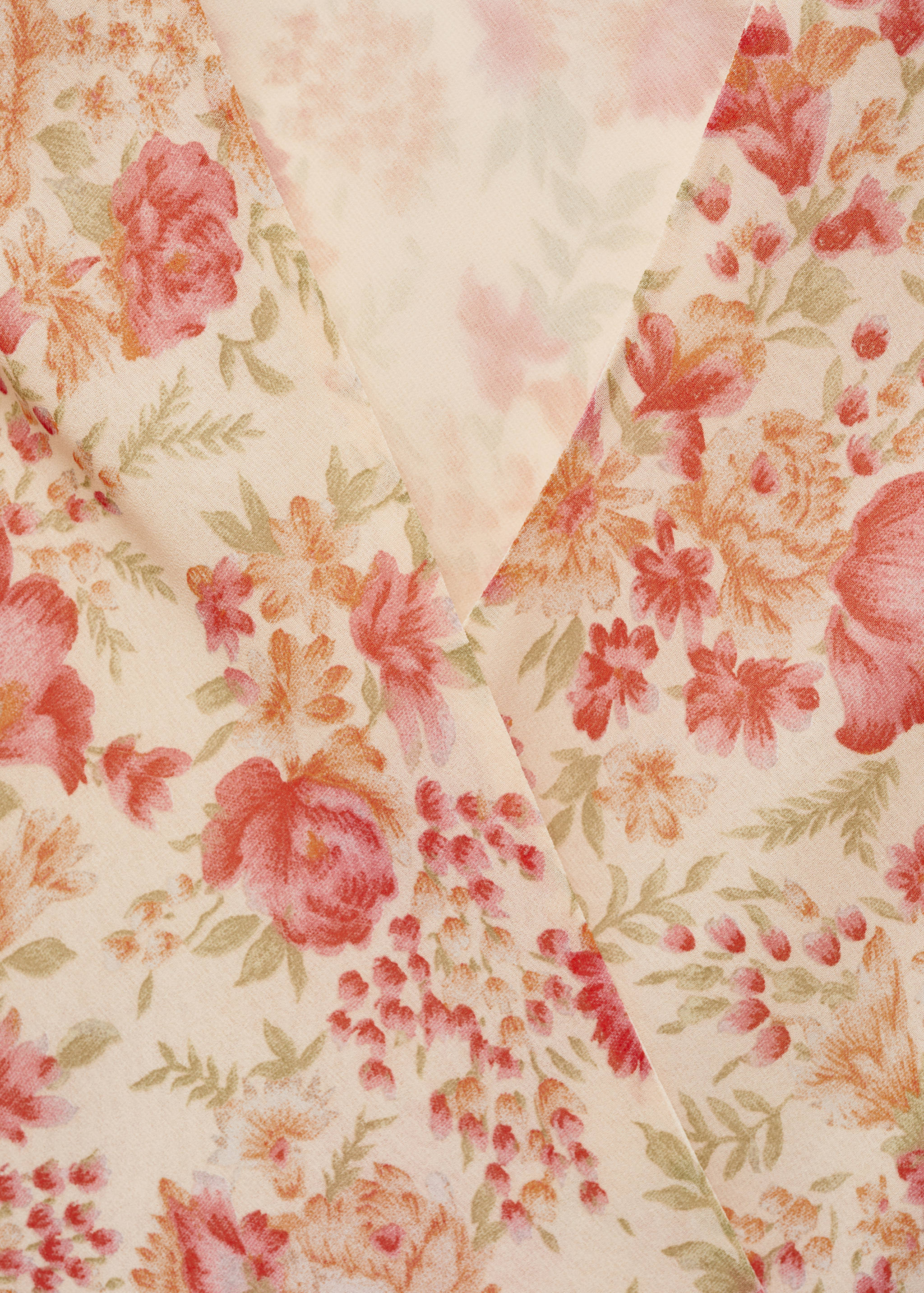 Vestido às flores com base assimétrica - Pormenor do artigo 8