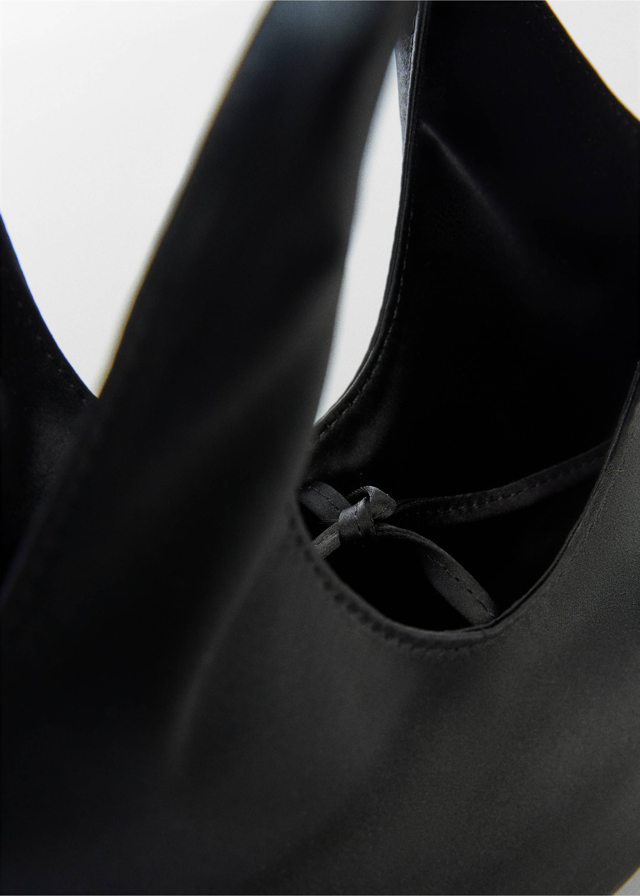 Satin handbag - Details of the article 1, Black. Ref: 67028655-00.