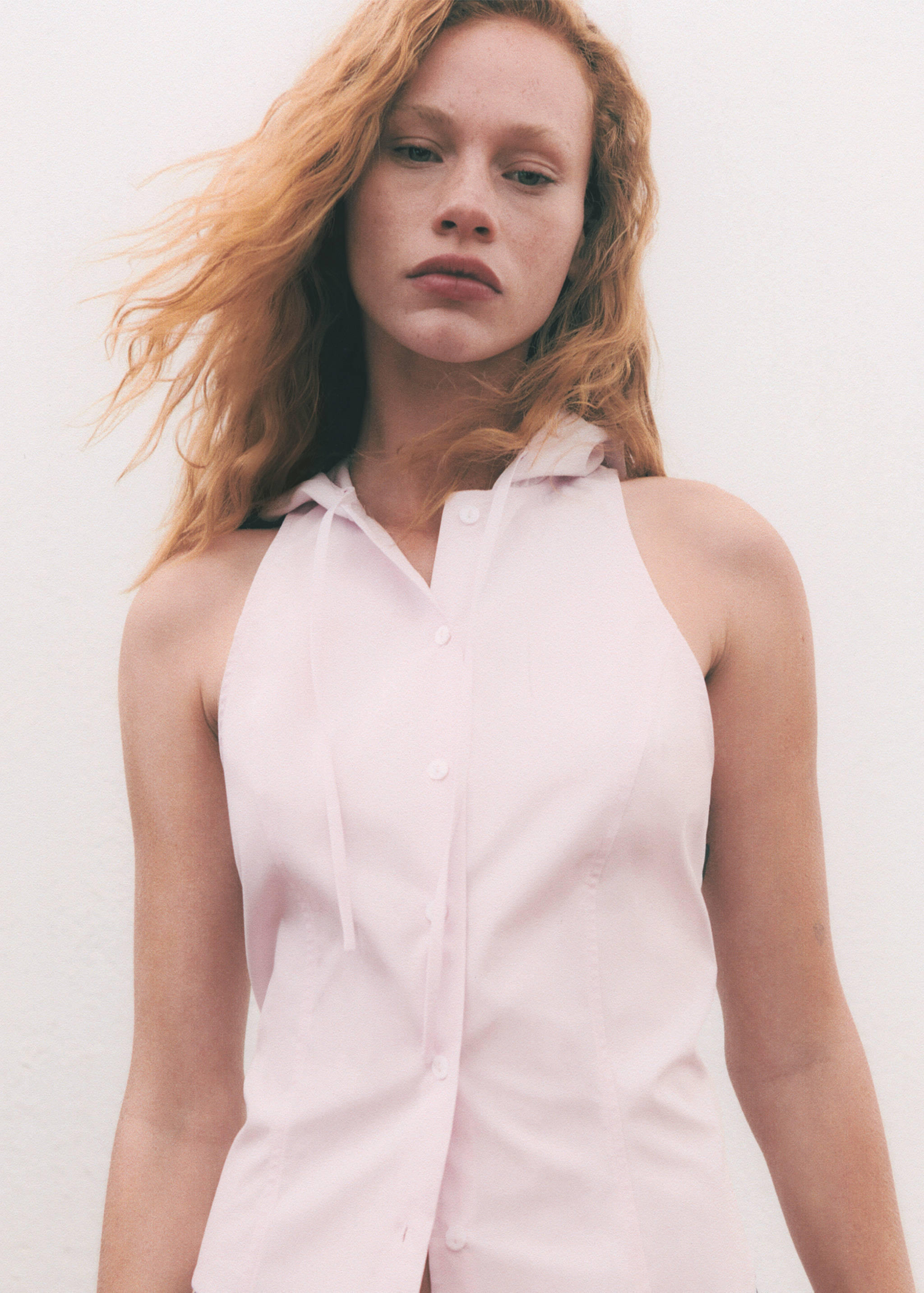 Sleeveless hooded shirt - Details of the article 6