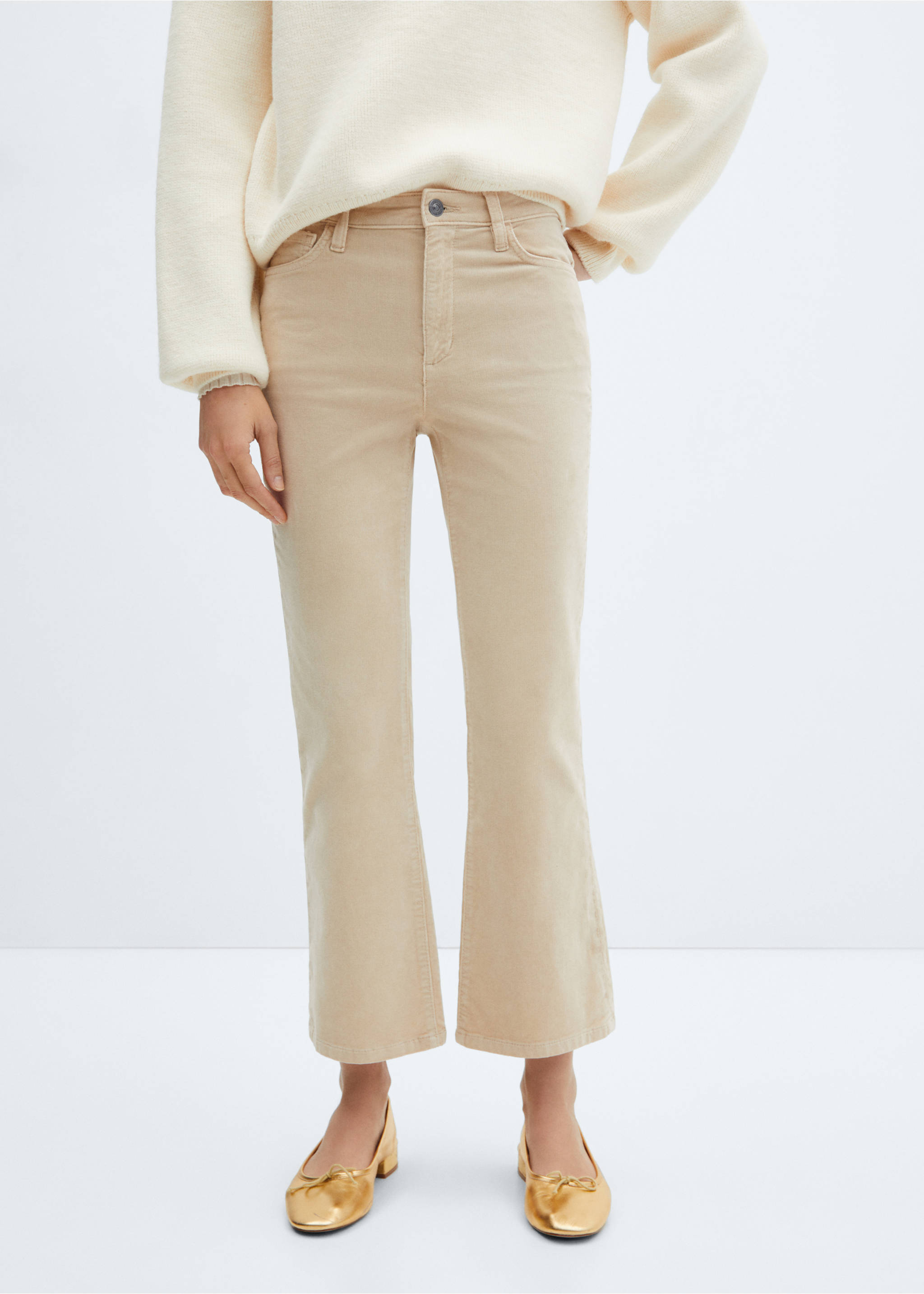 Flared cropped corduroy trousers - Medium plane, Ecru. Ref: 67030258-00.