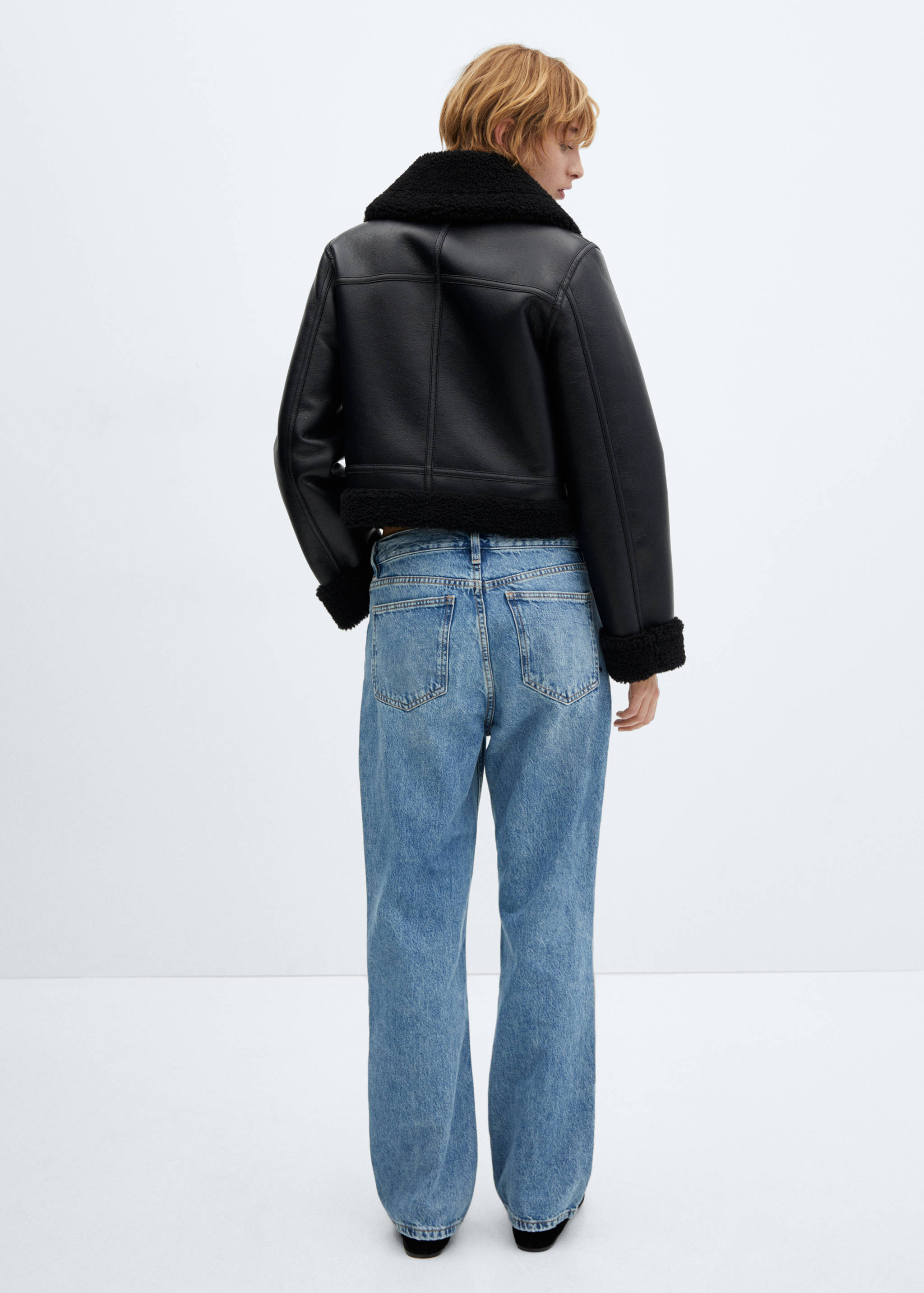 Motoros, báránybőrrel bélelt dzseki - A cikk hátulja