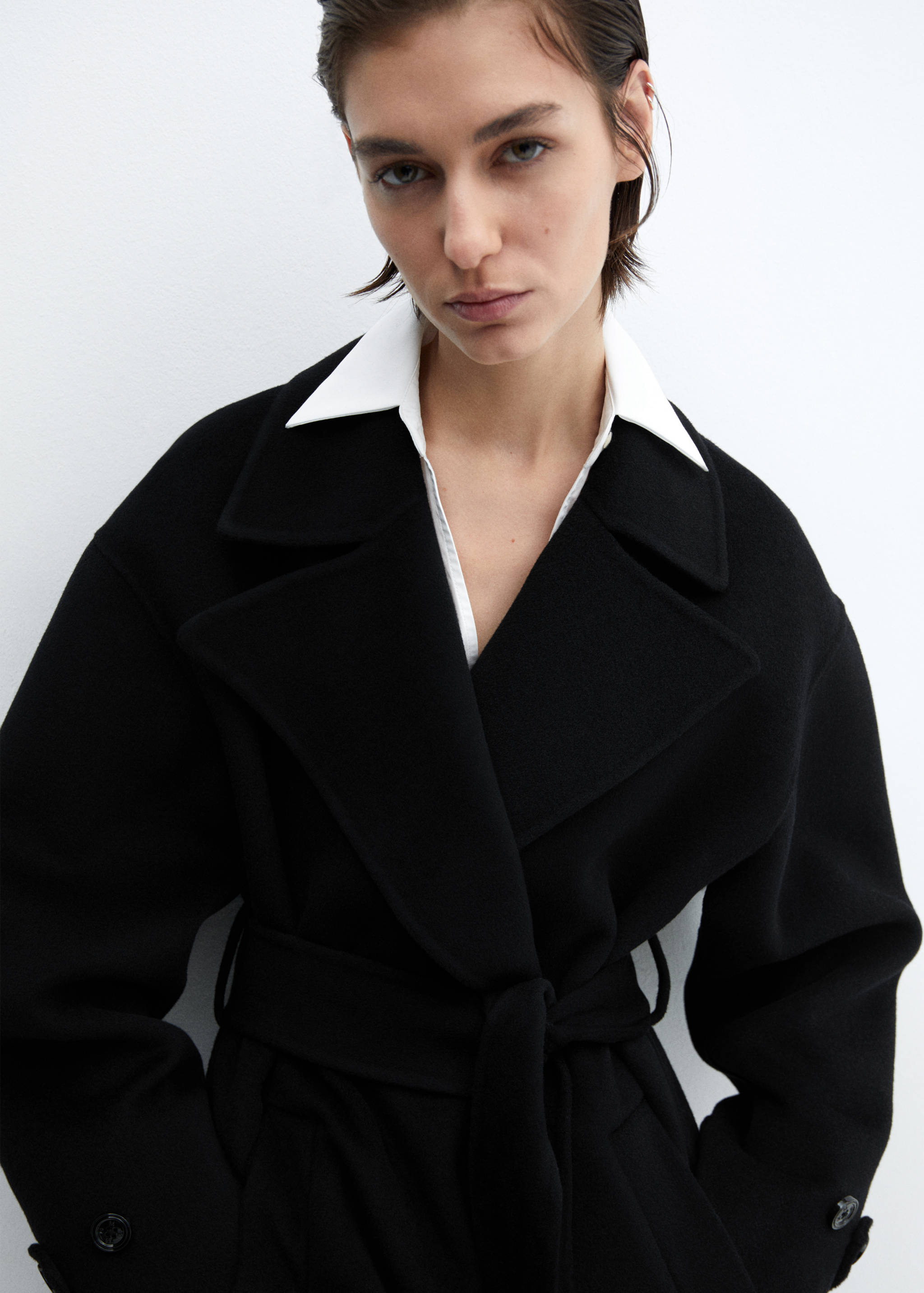Woollen coat with belt - Details of the article 4