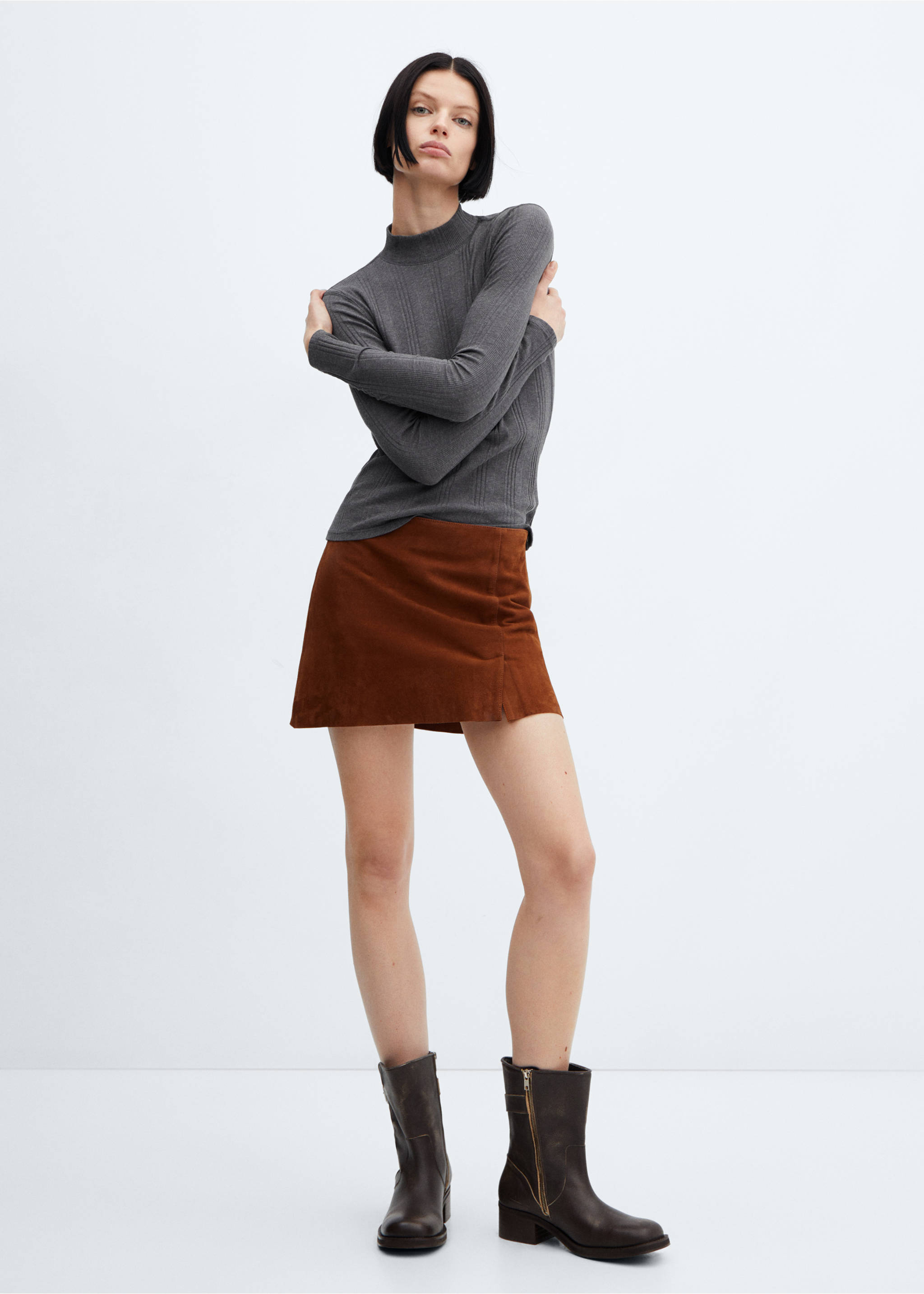 T-skjorte med ribber og perkinshals - Total bildeutsnitt, Grå. Ref: 67030460-00.