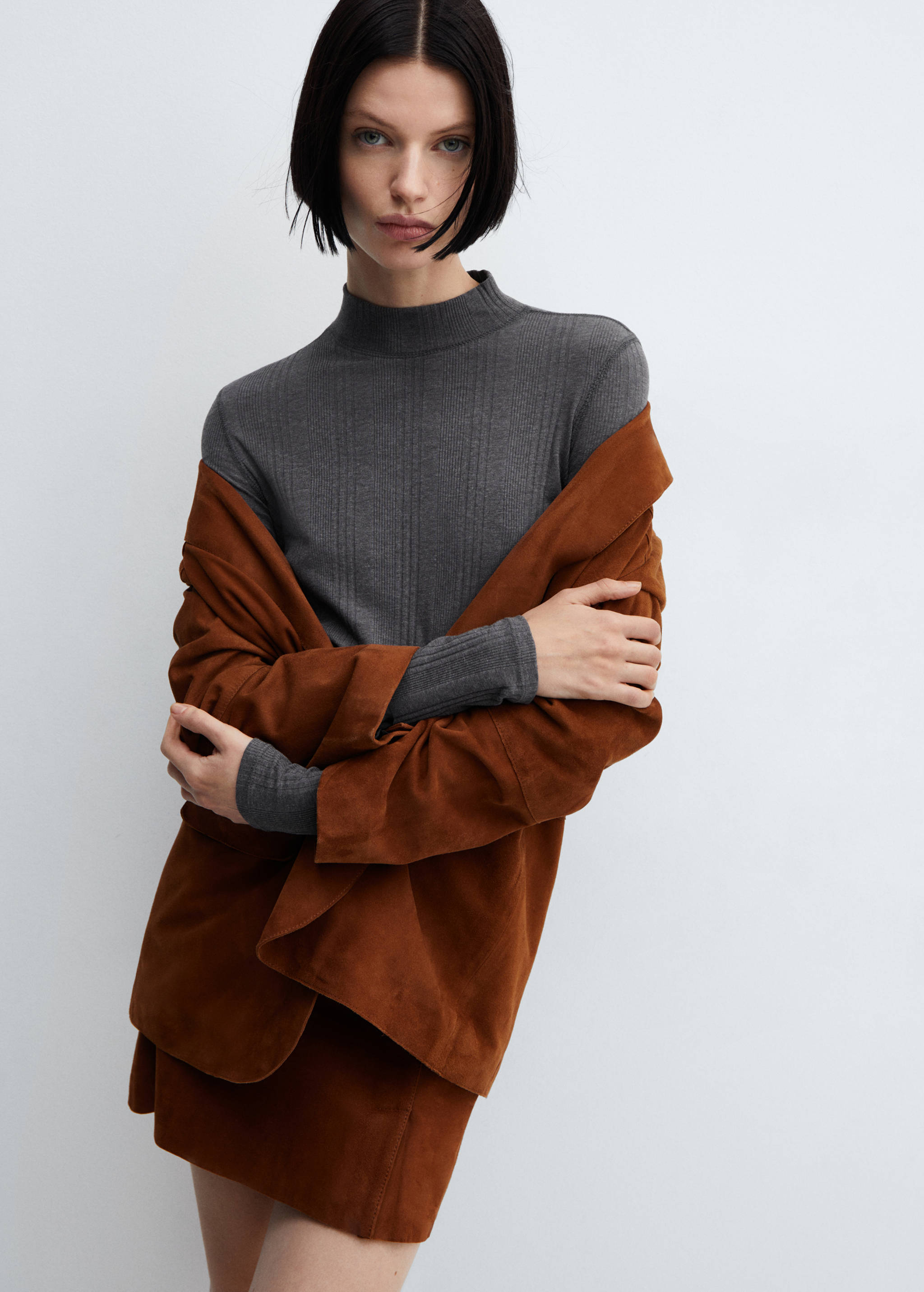 Ribbed t-shirt with perkins neck - Details of the article 2