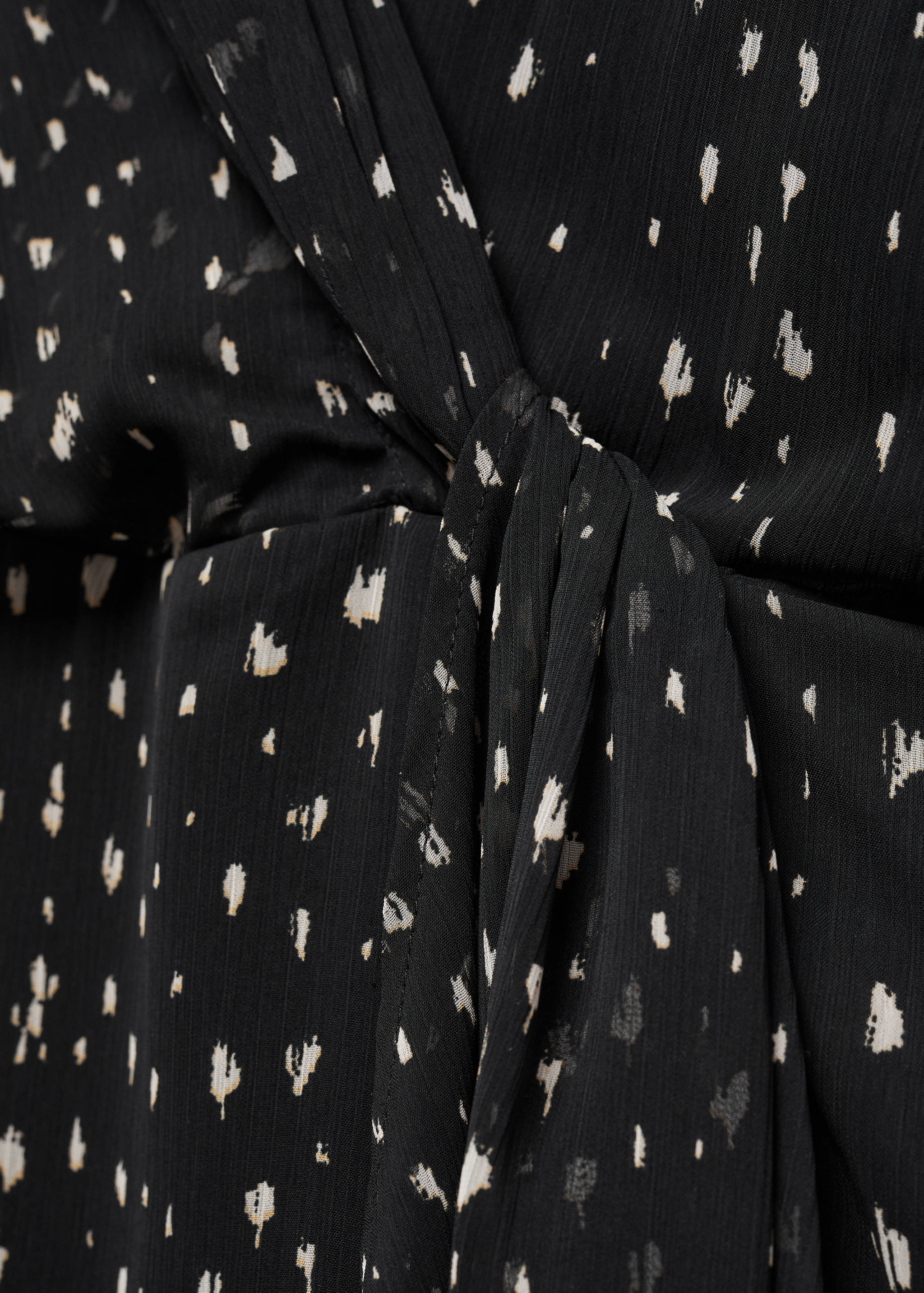 Print wrap dress - Details of the article 8