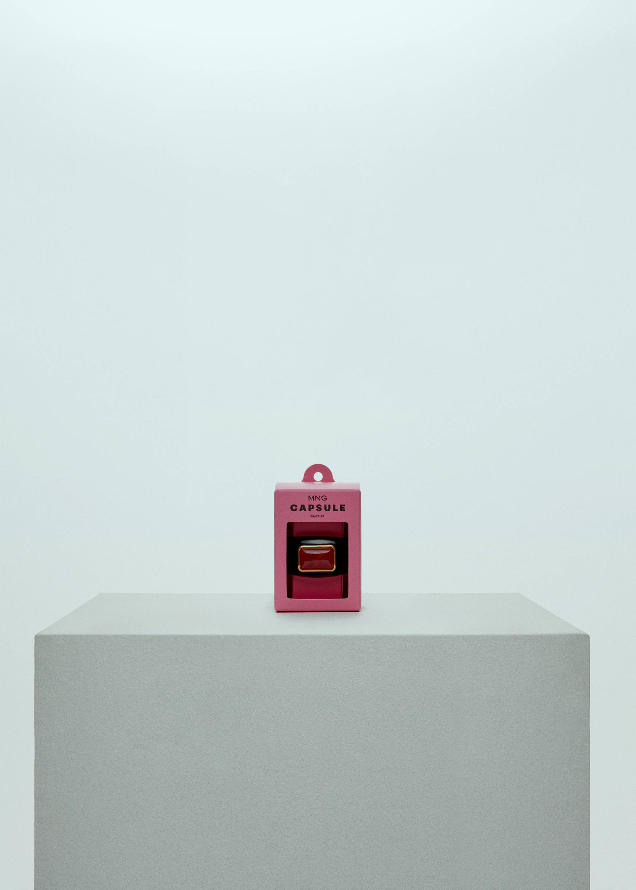 Maxi-bracelet with quartz detail - Article without model