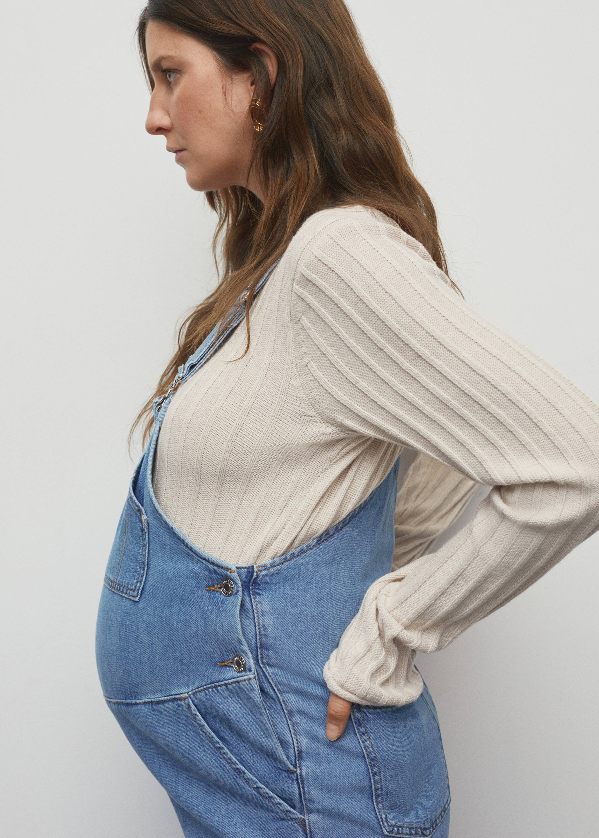 Umstands-Latzhose aus Jeans - Detail des Artikels 1