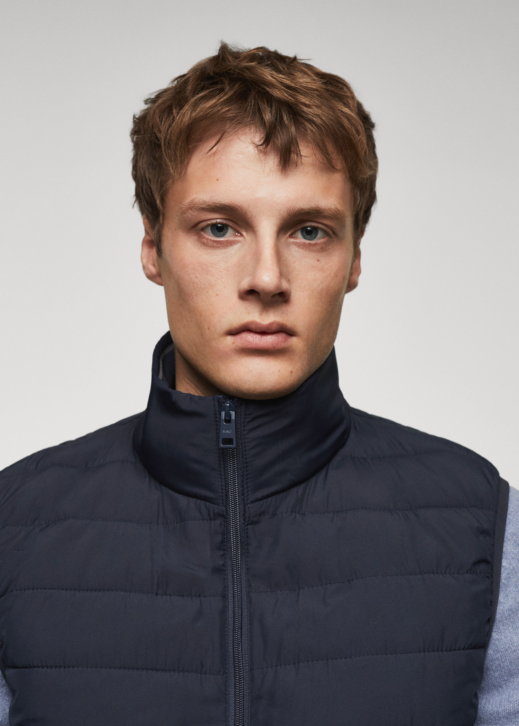Armilla embuatada ultra lleugera water-repellent - Detall de l'article 1