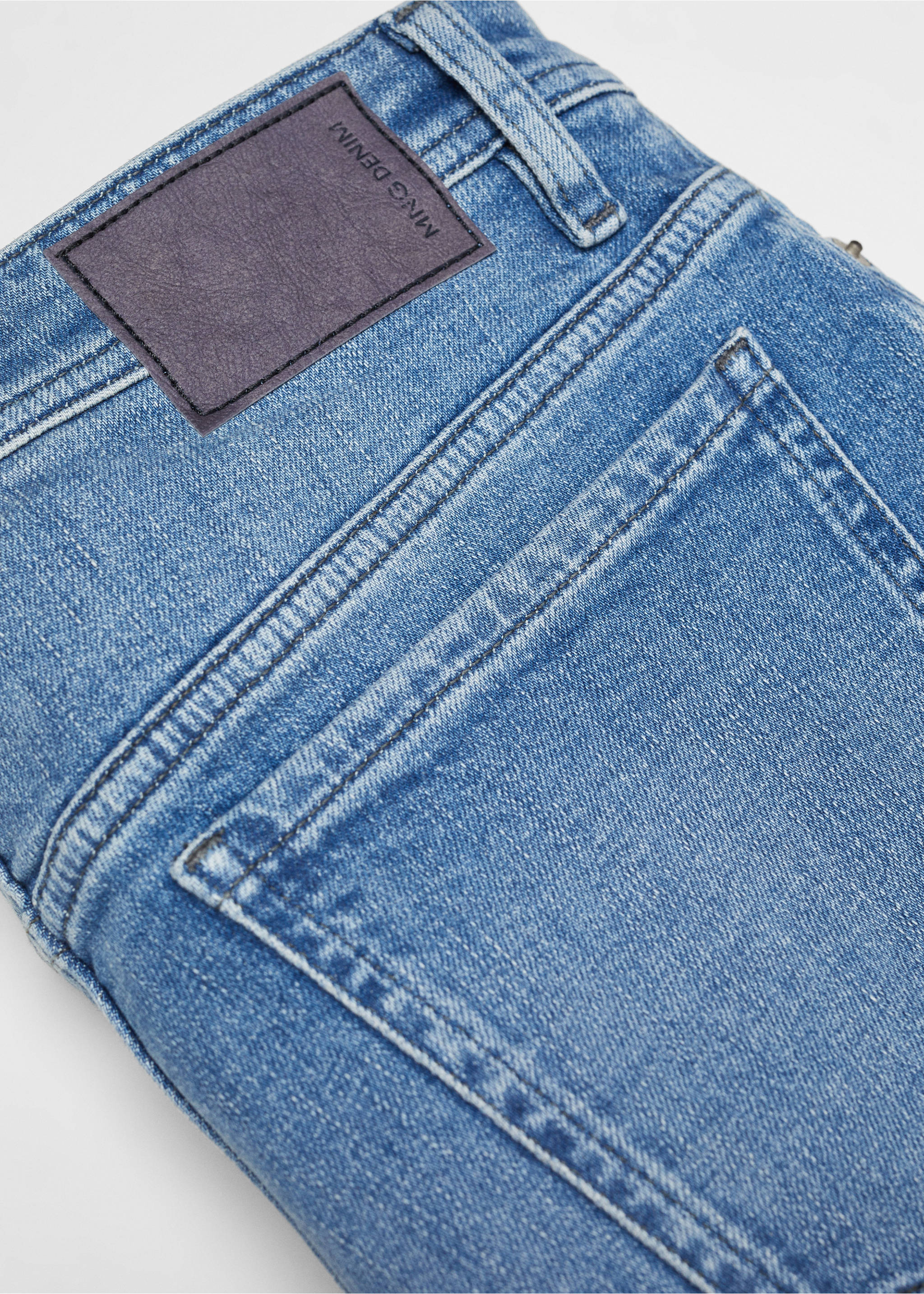 Jan slim-fit jeans - Details of the article 8, Medium Blue. Ref: 67030620-00.