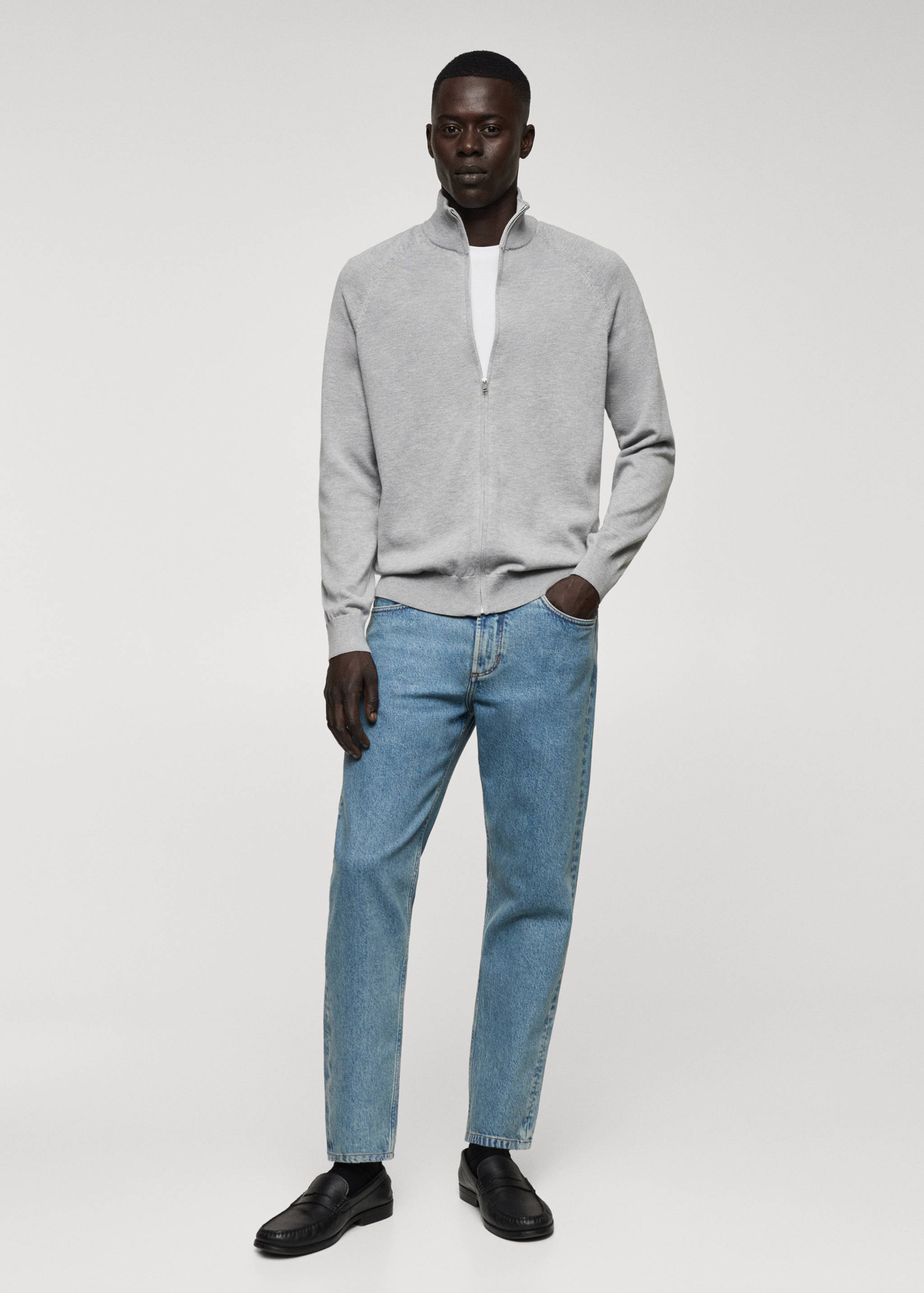 Tapered-fit jeans - General plane