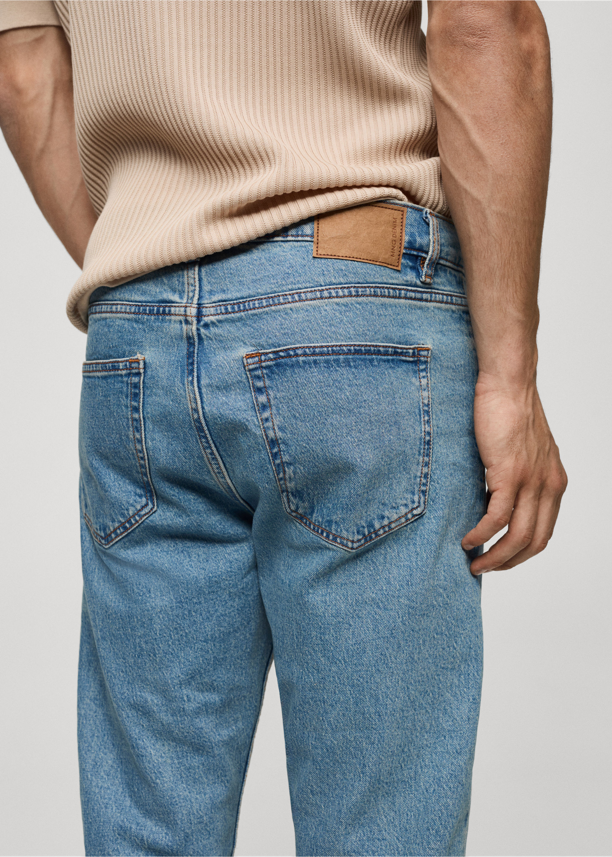 Tapered-Fit-Jeans - Detail des Artikels 4