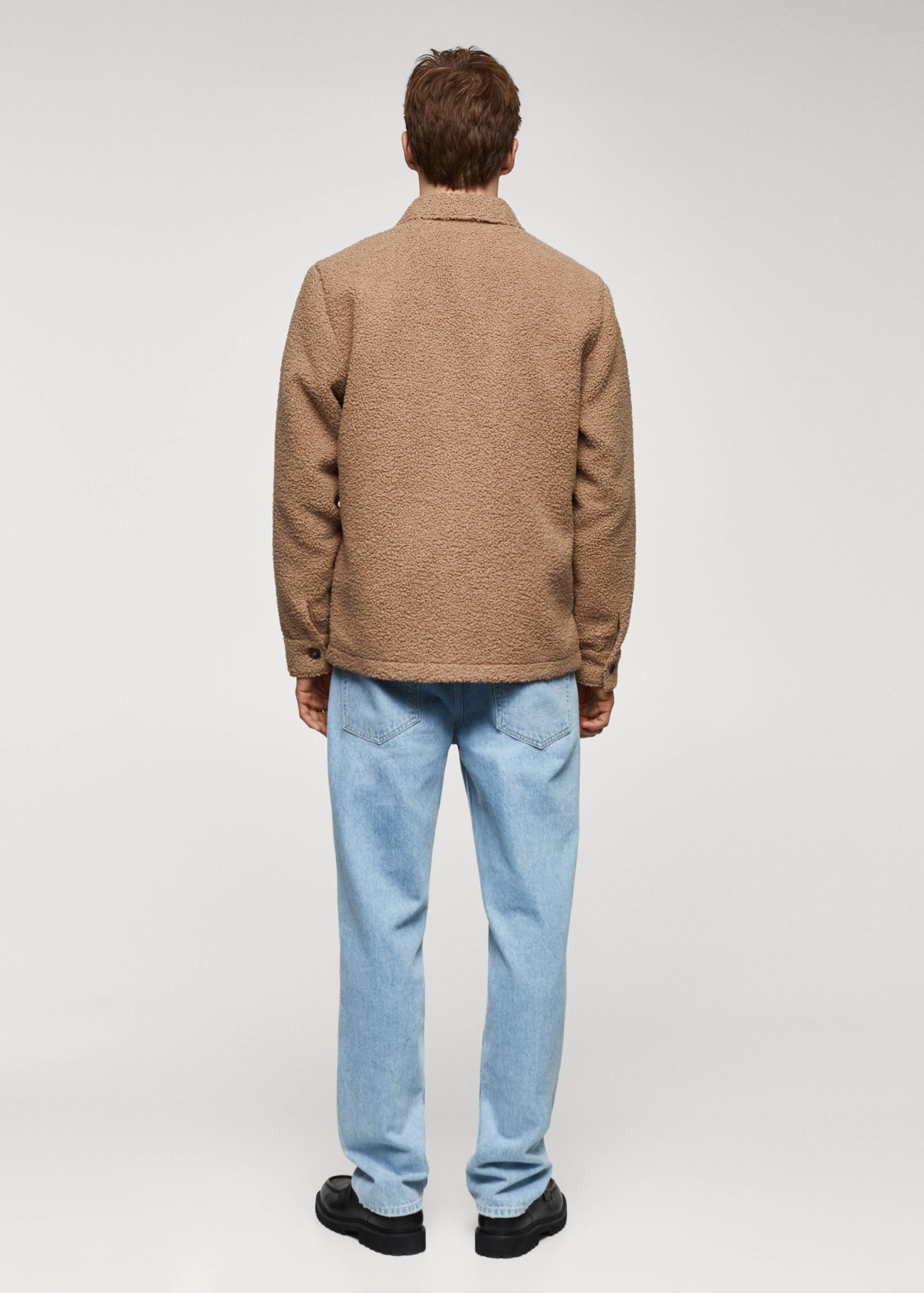 Overshirt aus Kunstshearling mit Tasche - Rückseite des Artikels