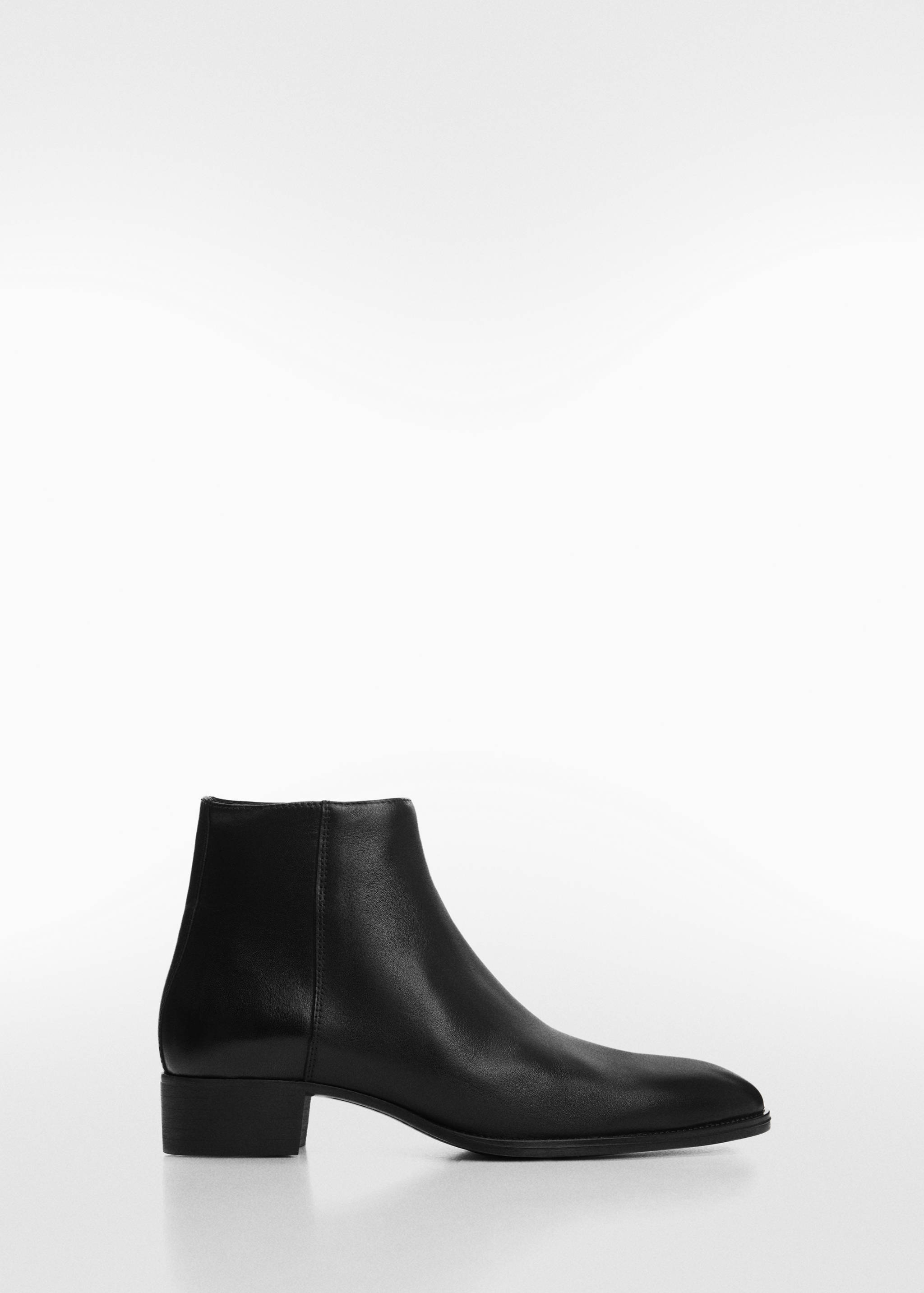 Leather heeled boots - Article without model