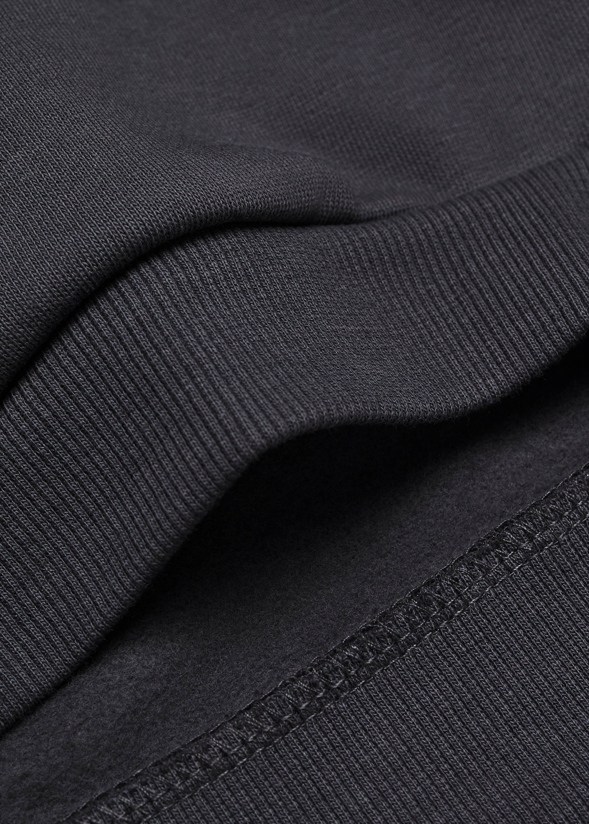 Dessuadora dibuix brodat - Detall de l'article 2