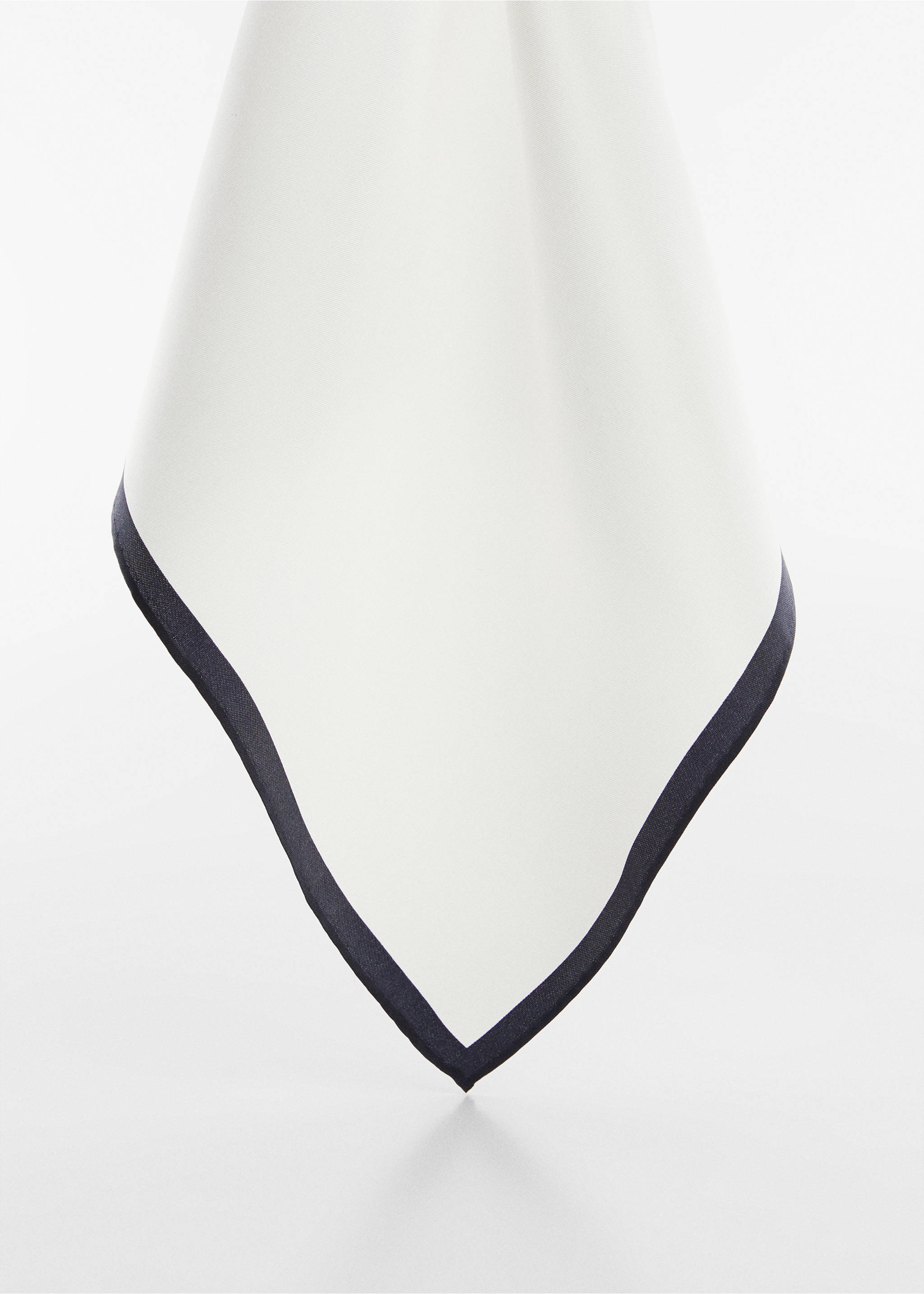 Mulberry silk pocket square - Medium plane, White. Ref: 67030671-00.