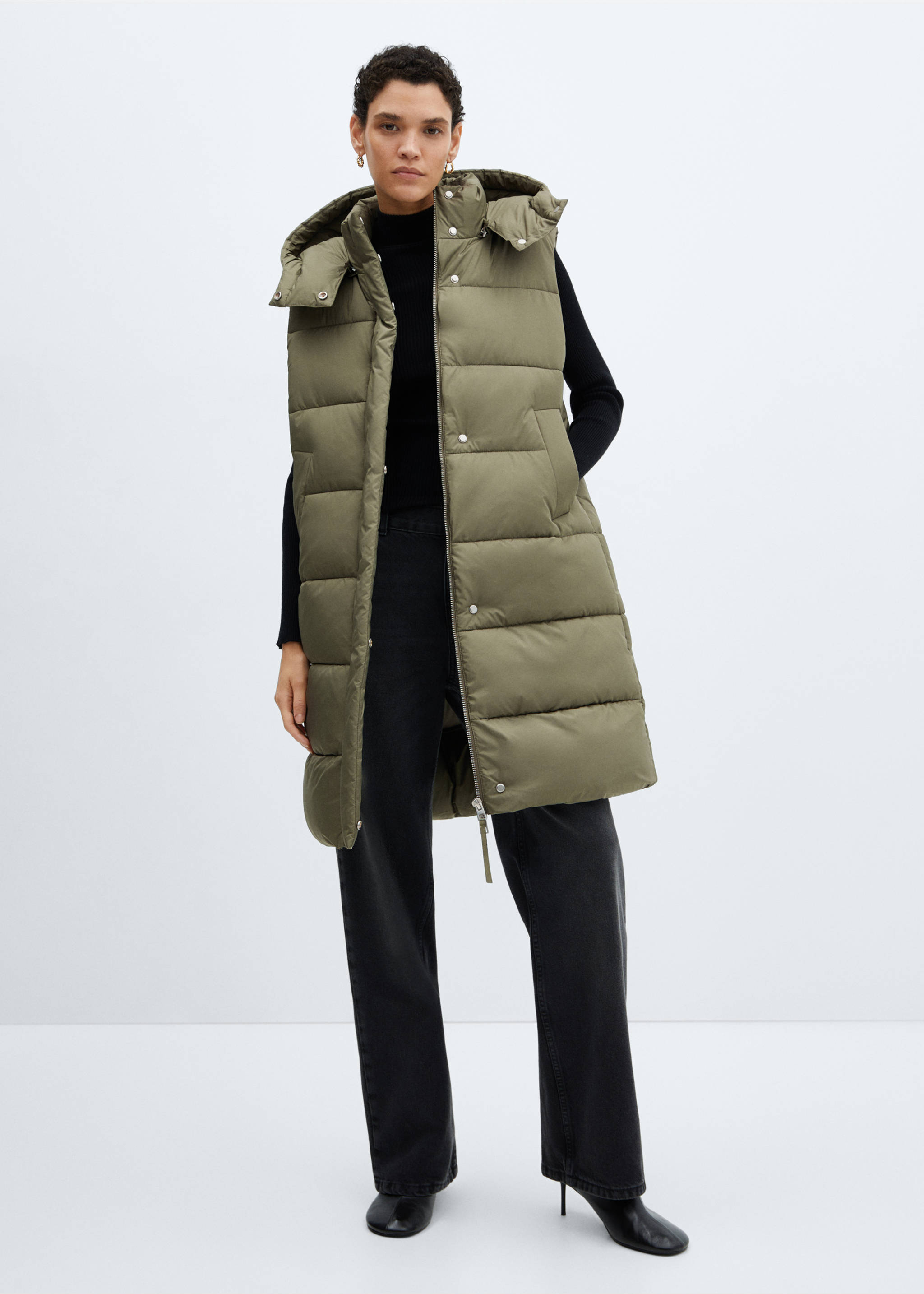 Quilted gilet with hood - General plane, Khaki. Ref: 67033263-00.