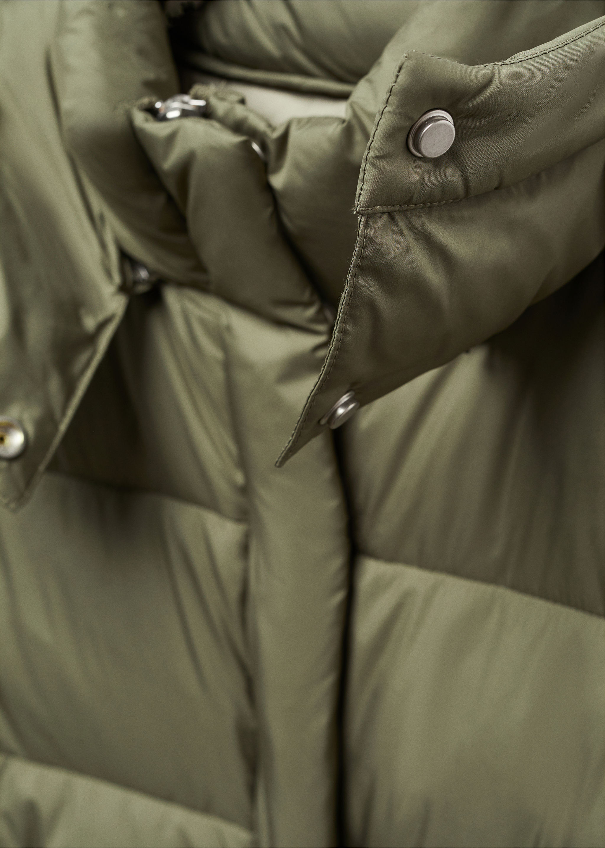 Quilted gilet with hood - Details of the article 0