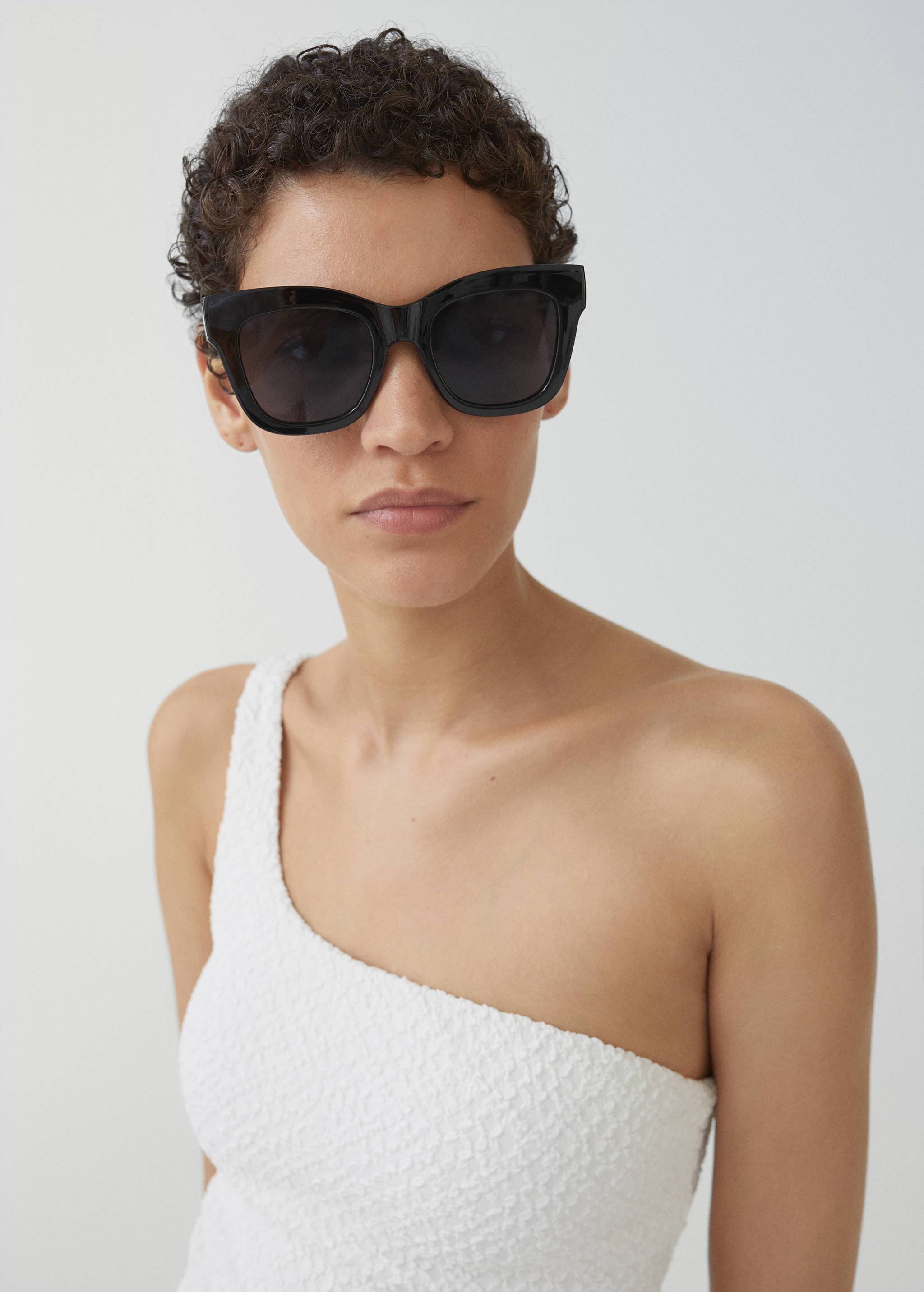 Asymmetrical textured swimsuit - Details of the article 1