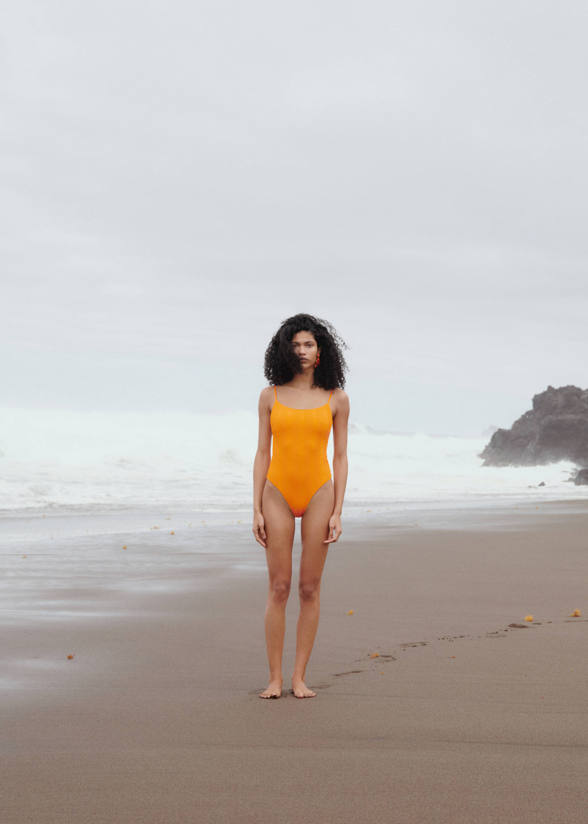 Textured swimsuit - Details of the article 6