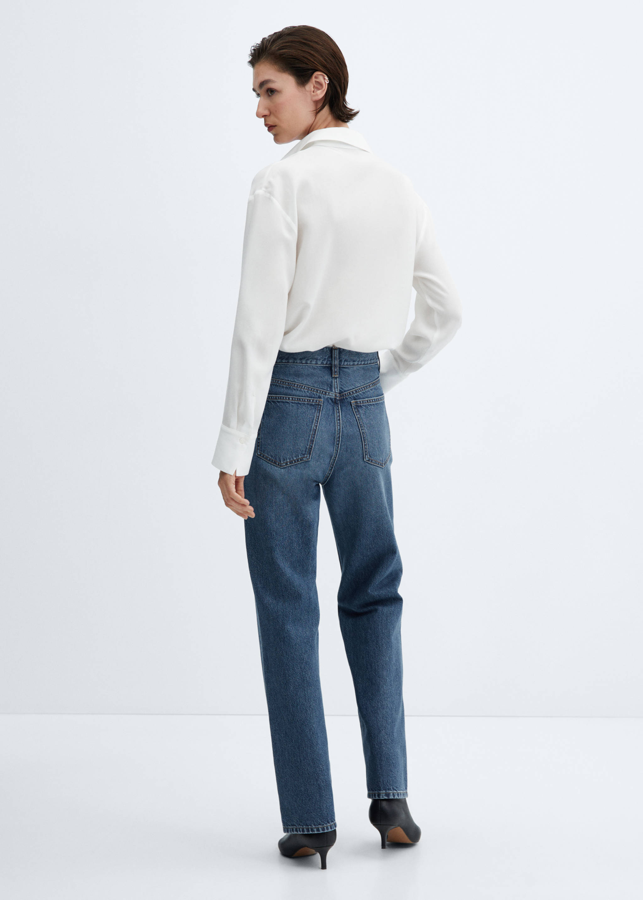 Mid-rise straight jeans - Reverse of the article