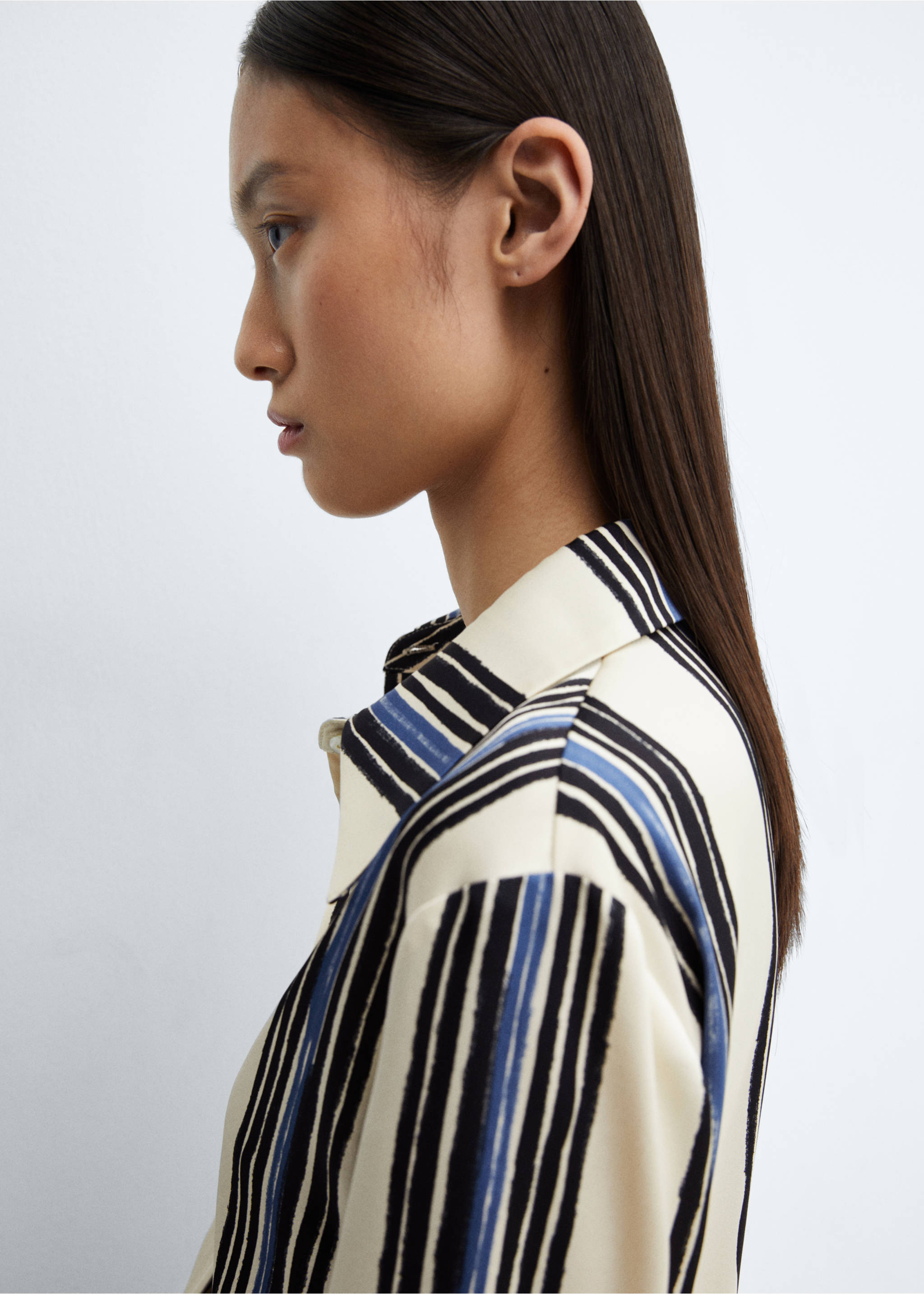 Satin striped shirt - Details of the article 1, Ecru. Ref: 67034033-00.